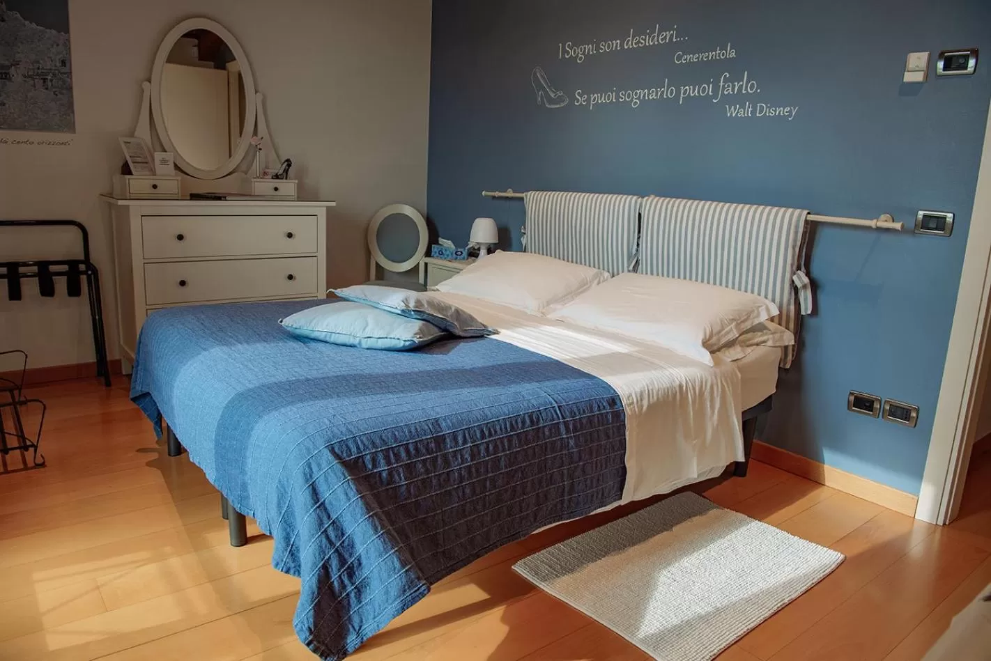 Bedroom, Bed in Rosa del Grappa