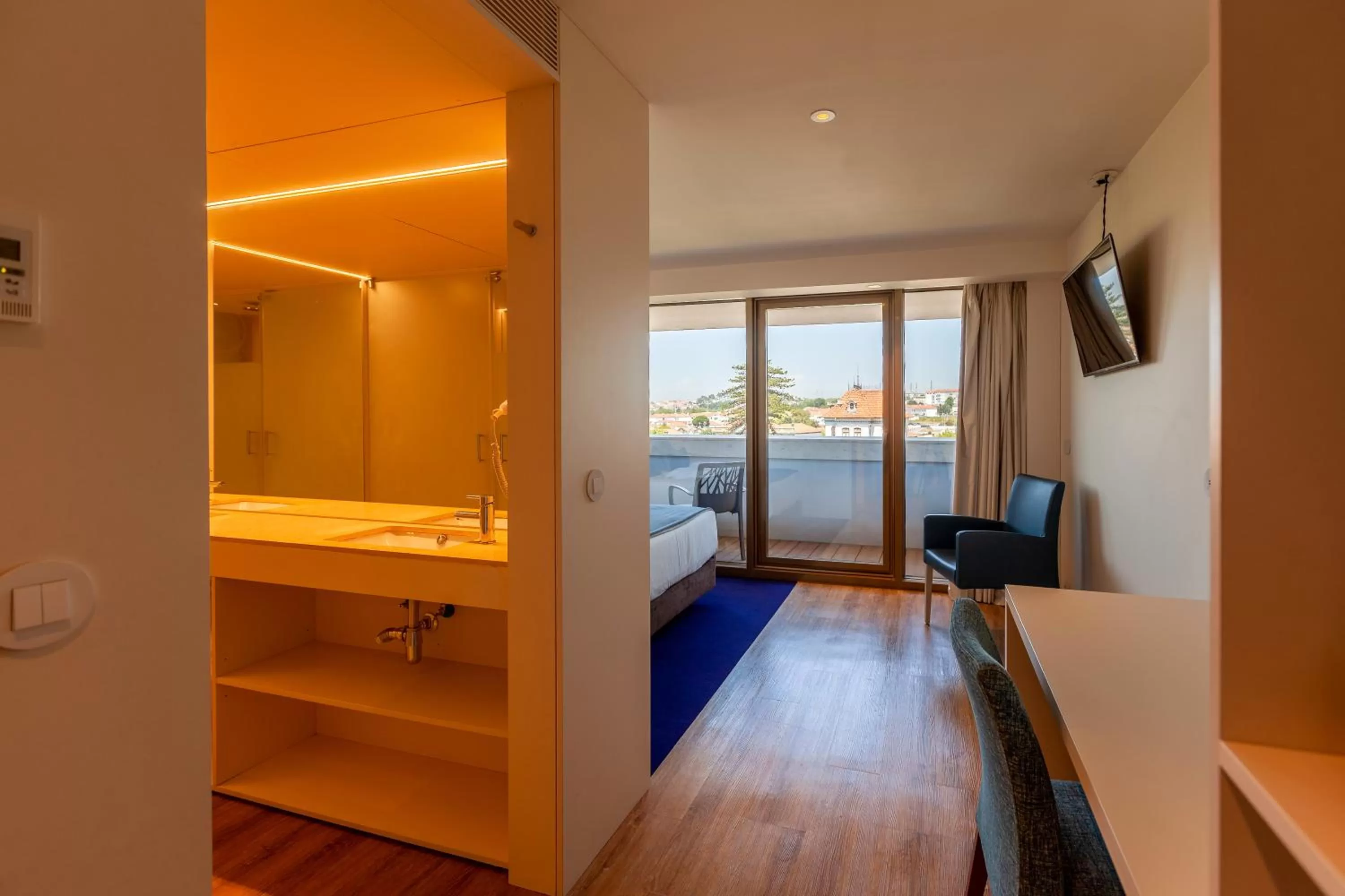 Photo of the whole room in Sea Porto Hotel