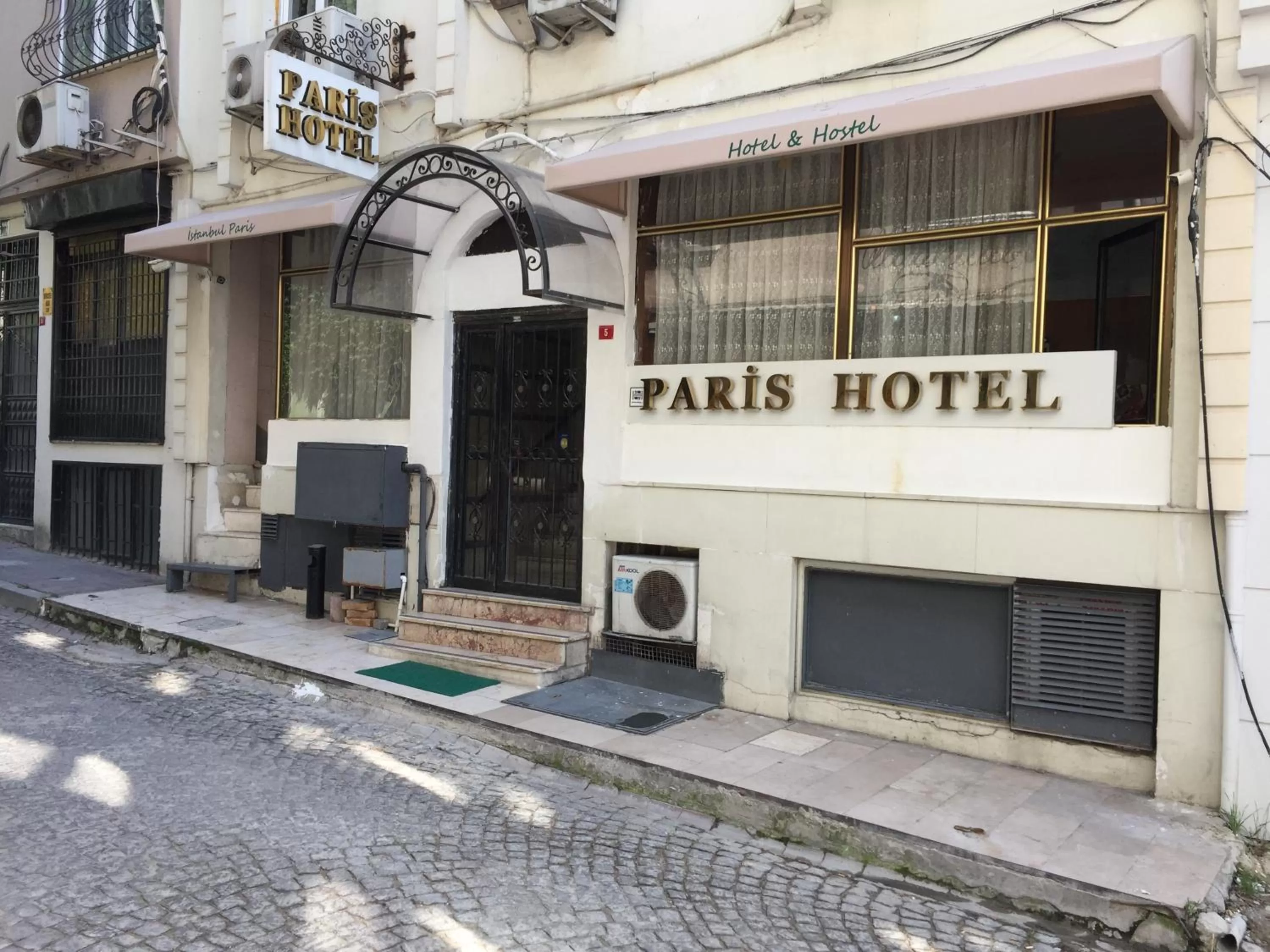 Facade/entrance in Paris Hotel