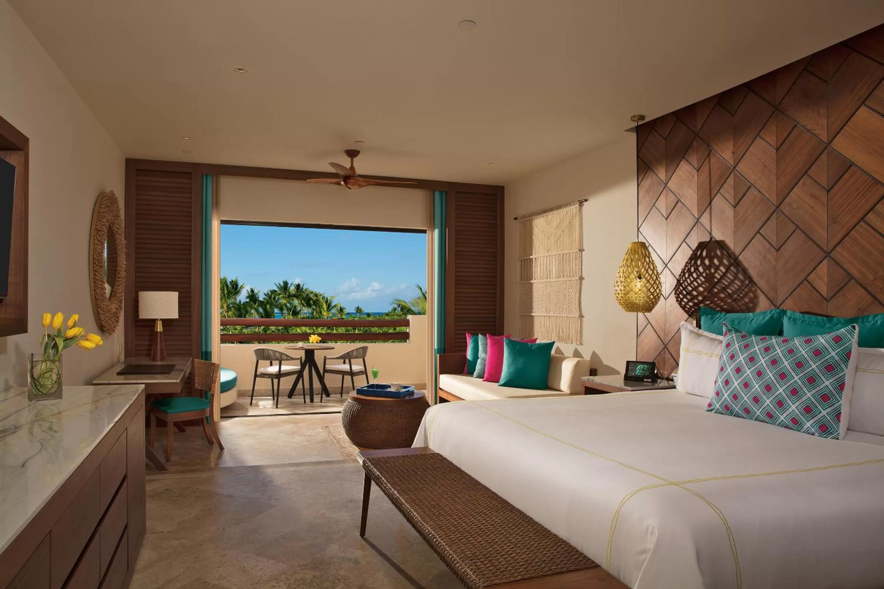 View (from property/room), Bed in Secrets Maroma Beach Riviera Cancun - Adults only