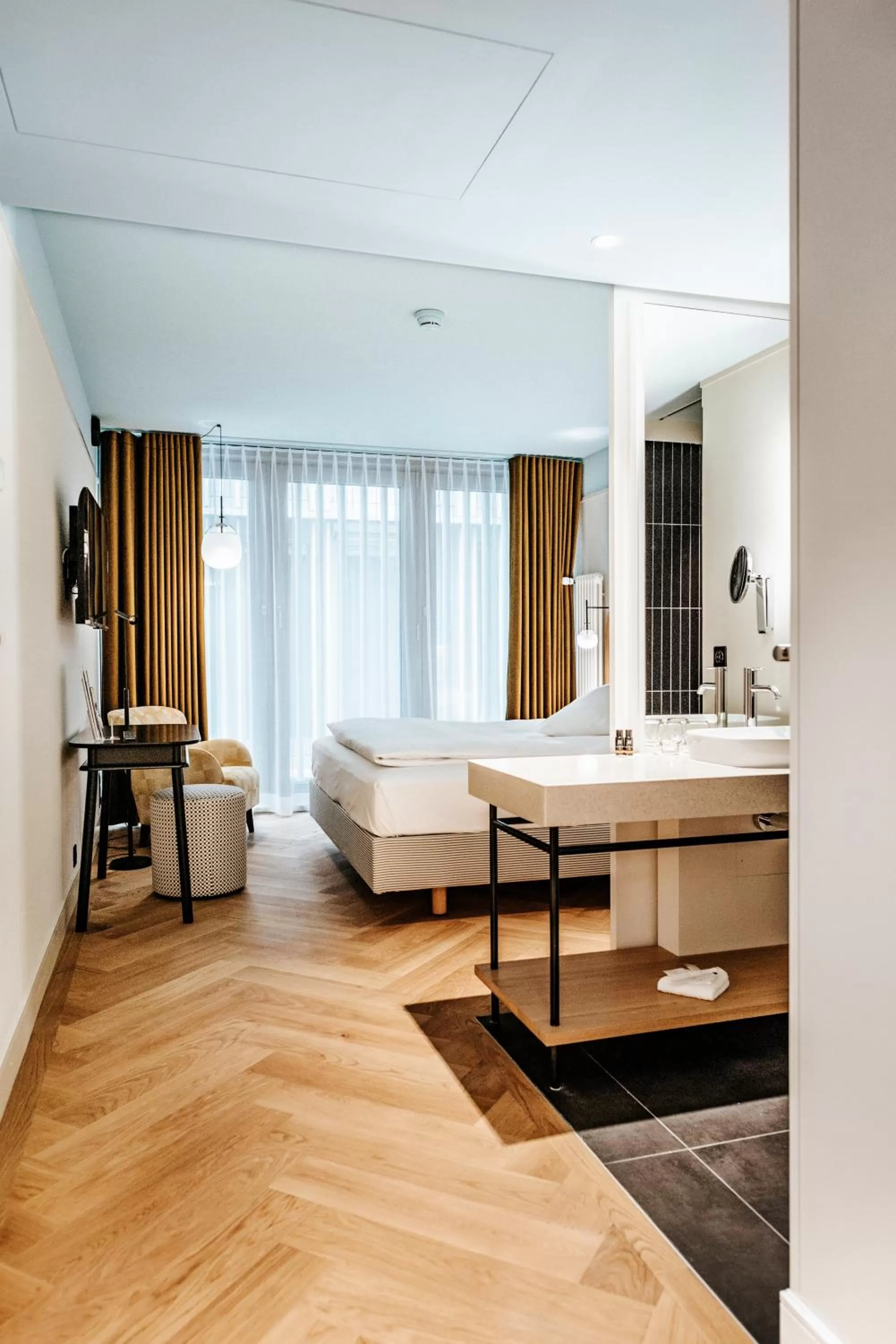 Photo of the whole room, Bed in Best Western Plus Hotel Bern