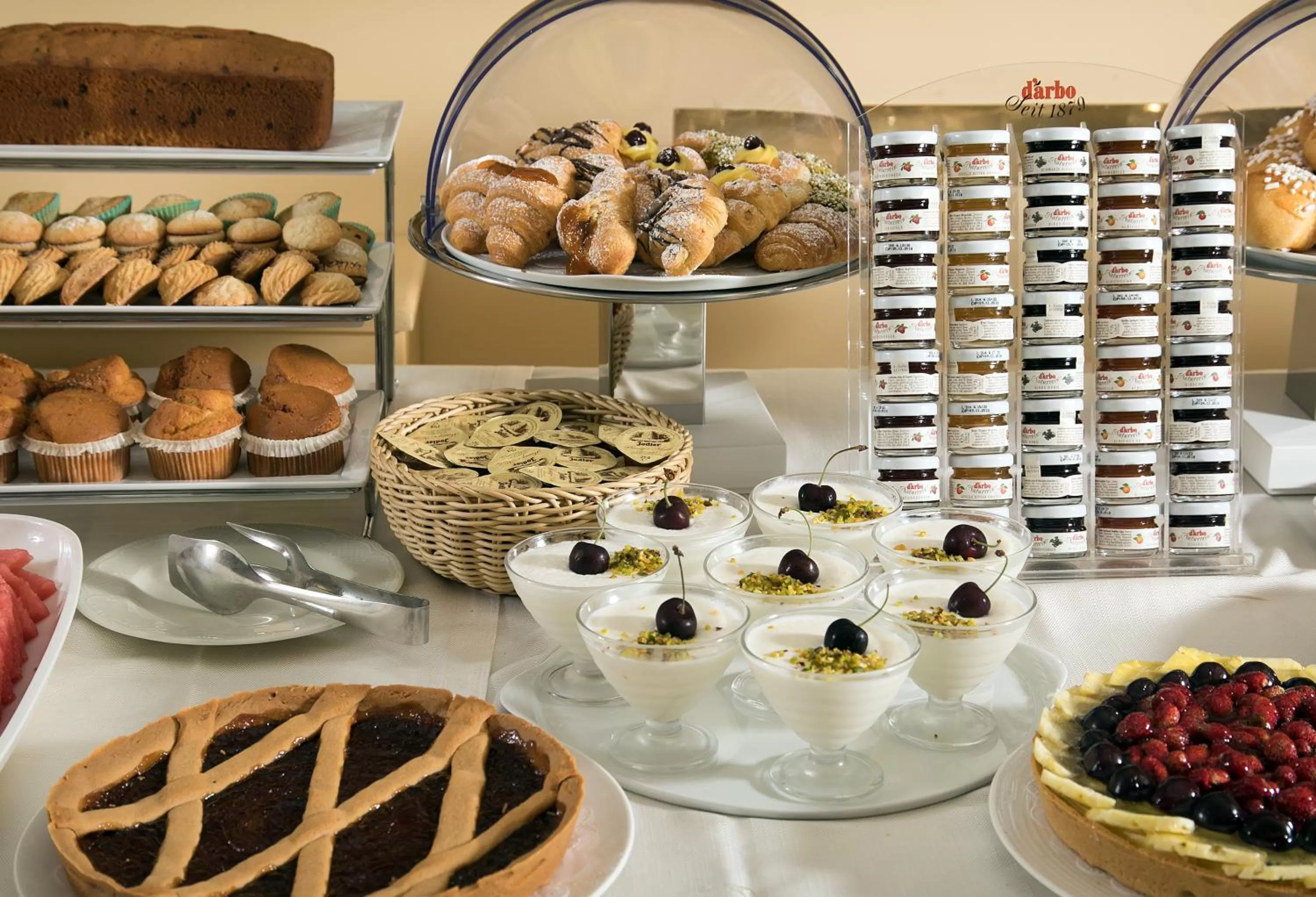 Breakfast in Grand Hotel Due Golfi