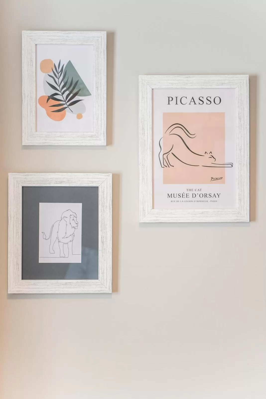 Decorative detail in Cat & Lion Country Pub and Hotel