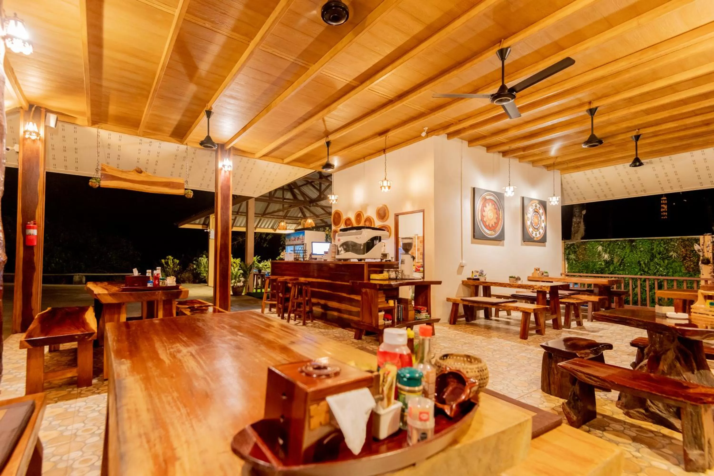 Restaurant/places to eat in Khao Sok River Home Resort