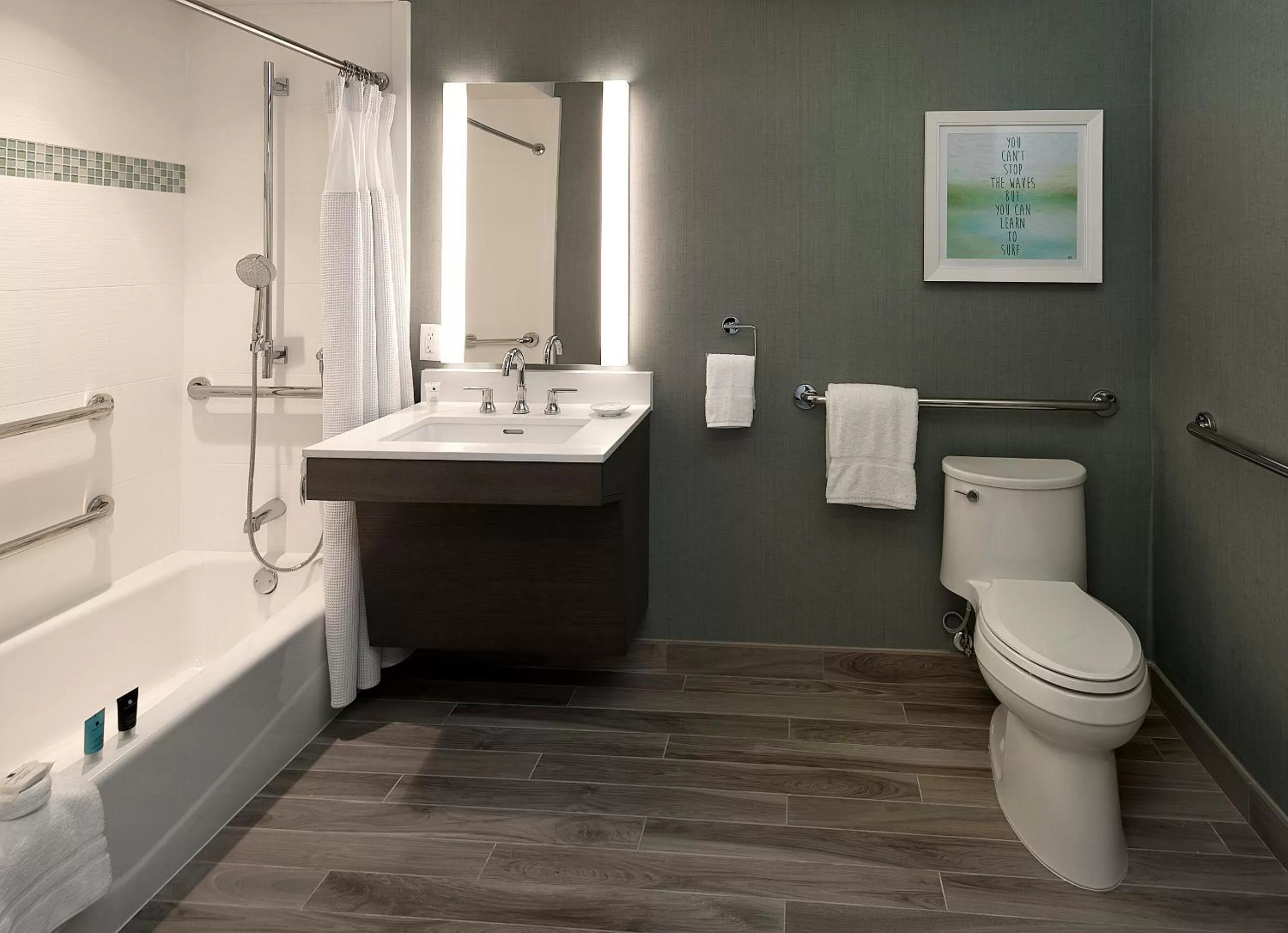 Bathroom in Crowne Plaza Ventura Beach by IHG