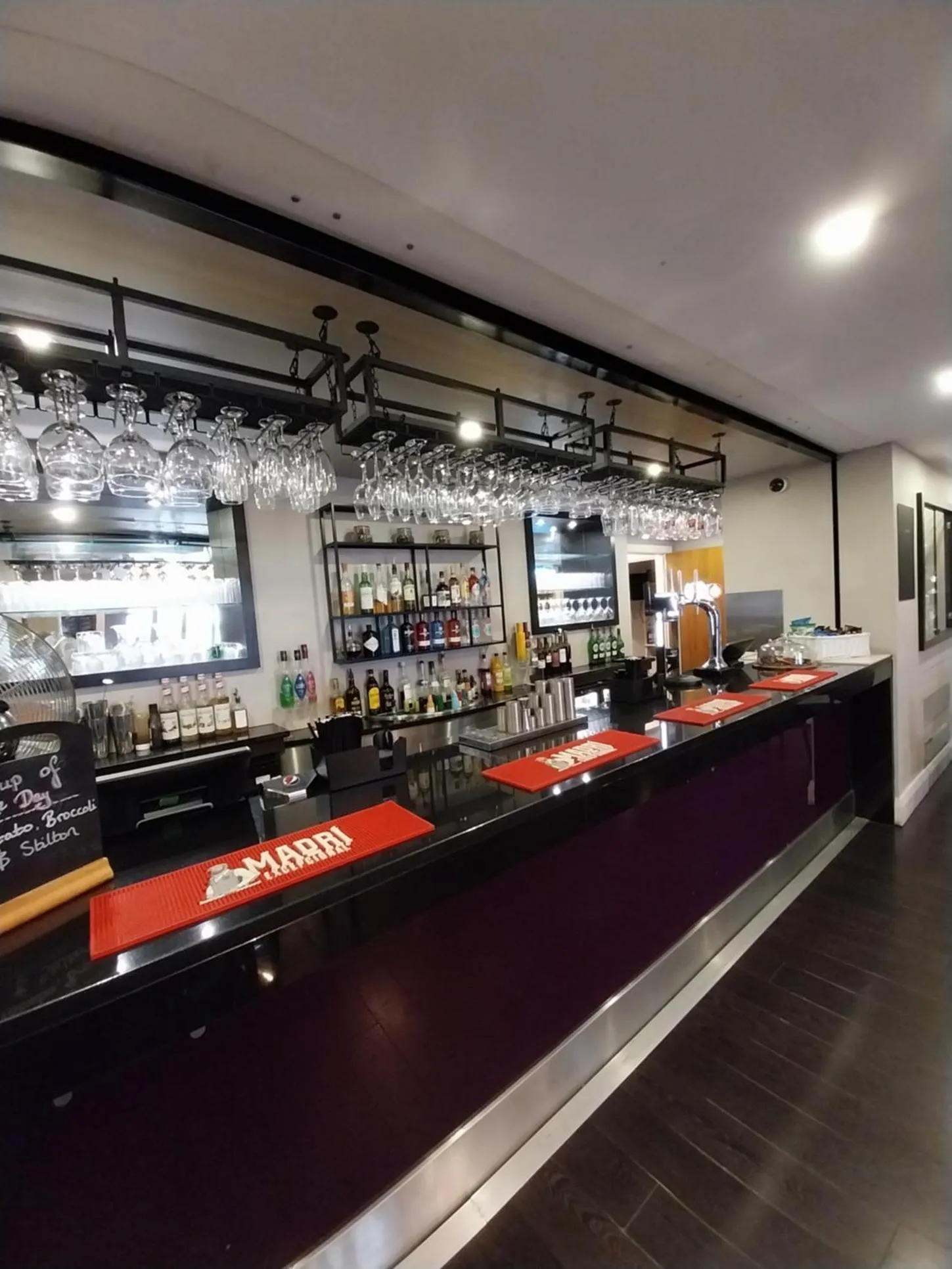 Lounge or bar in Dalmeny Hotel