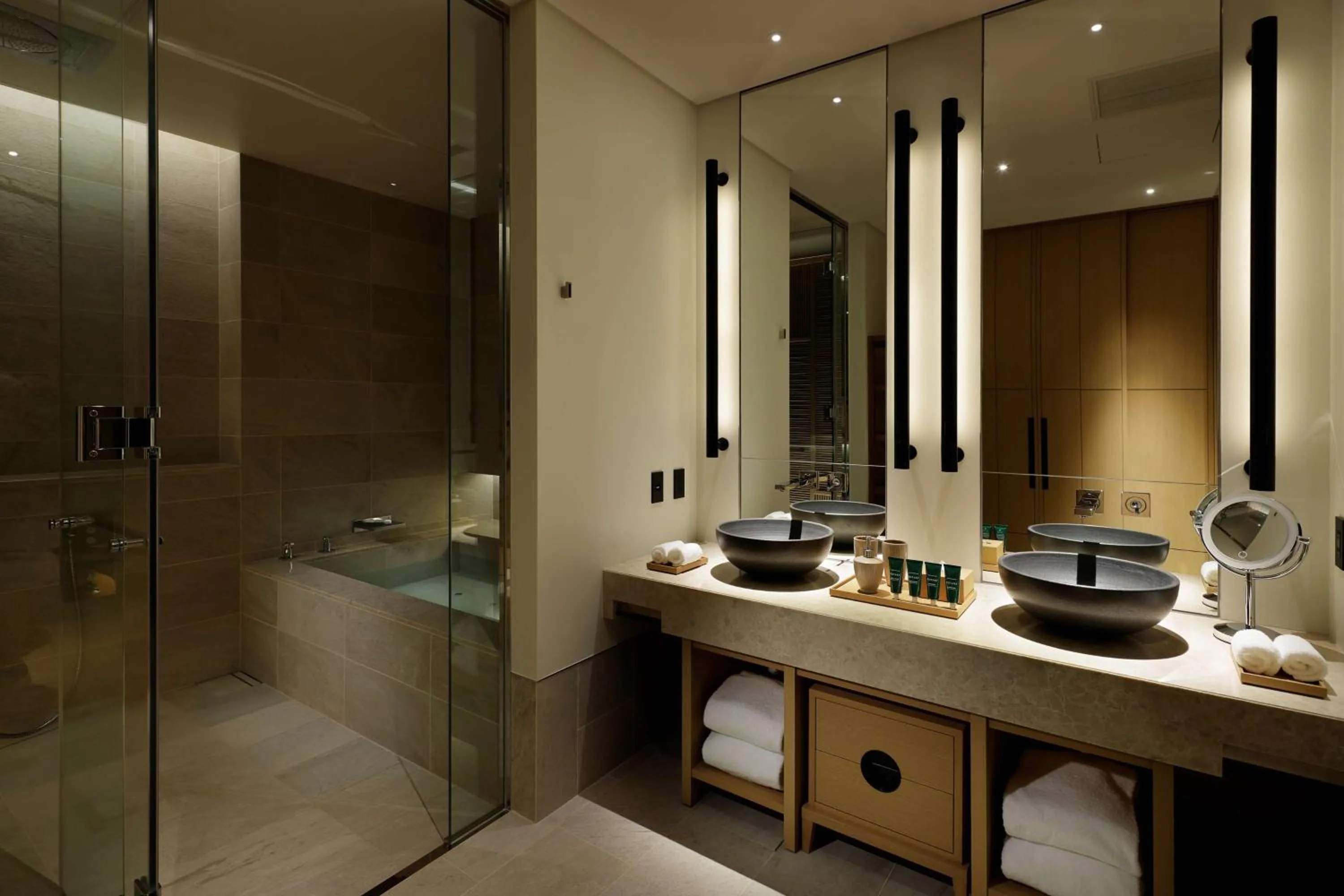 Bathroom in ROKU KYOTO, LXR Hotels & Resorts by Hilton