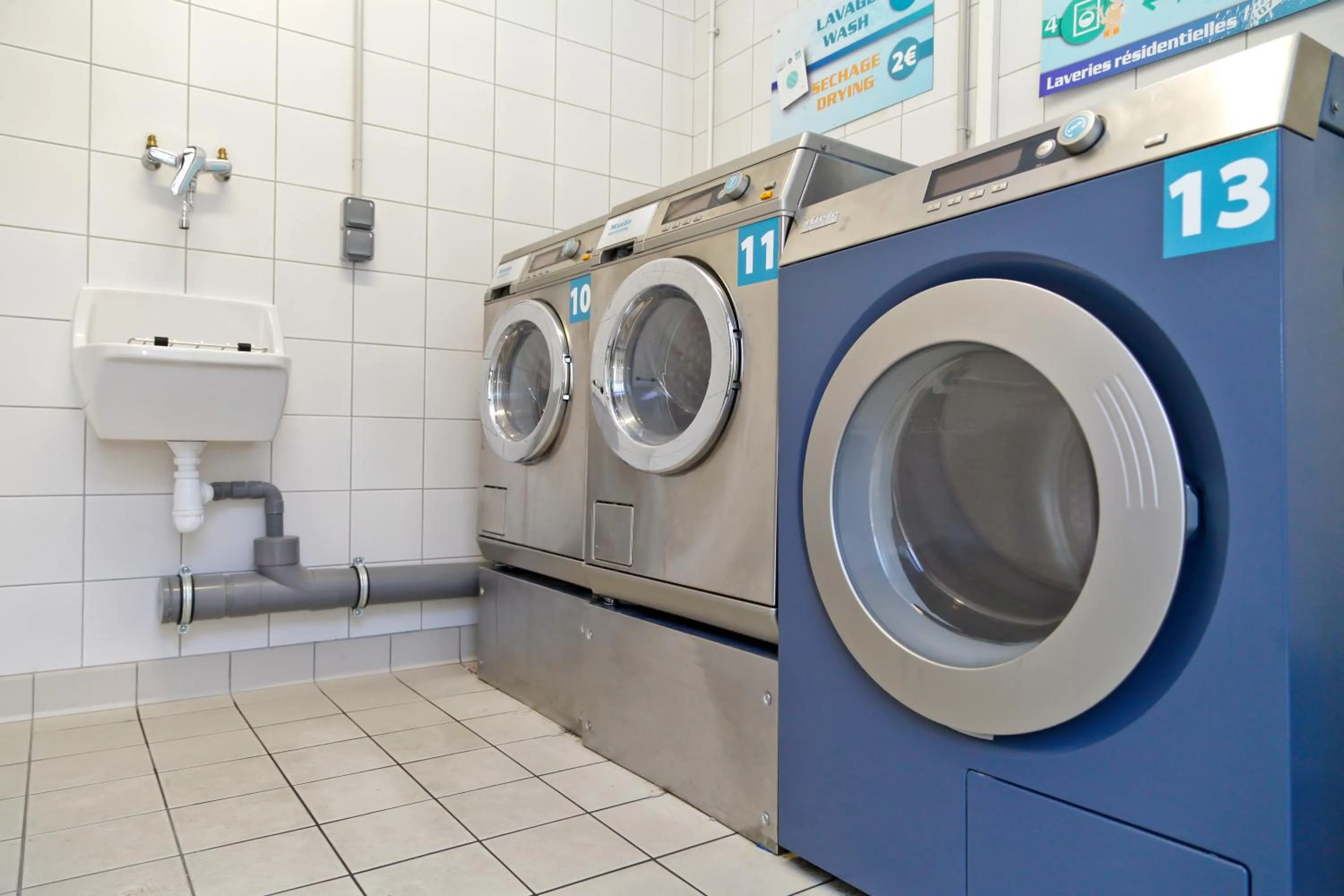 Area and facilities, Bathroom in Apparthotel Odalys Tours