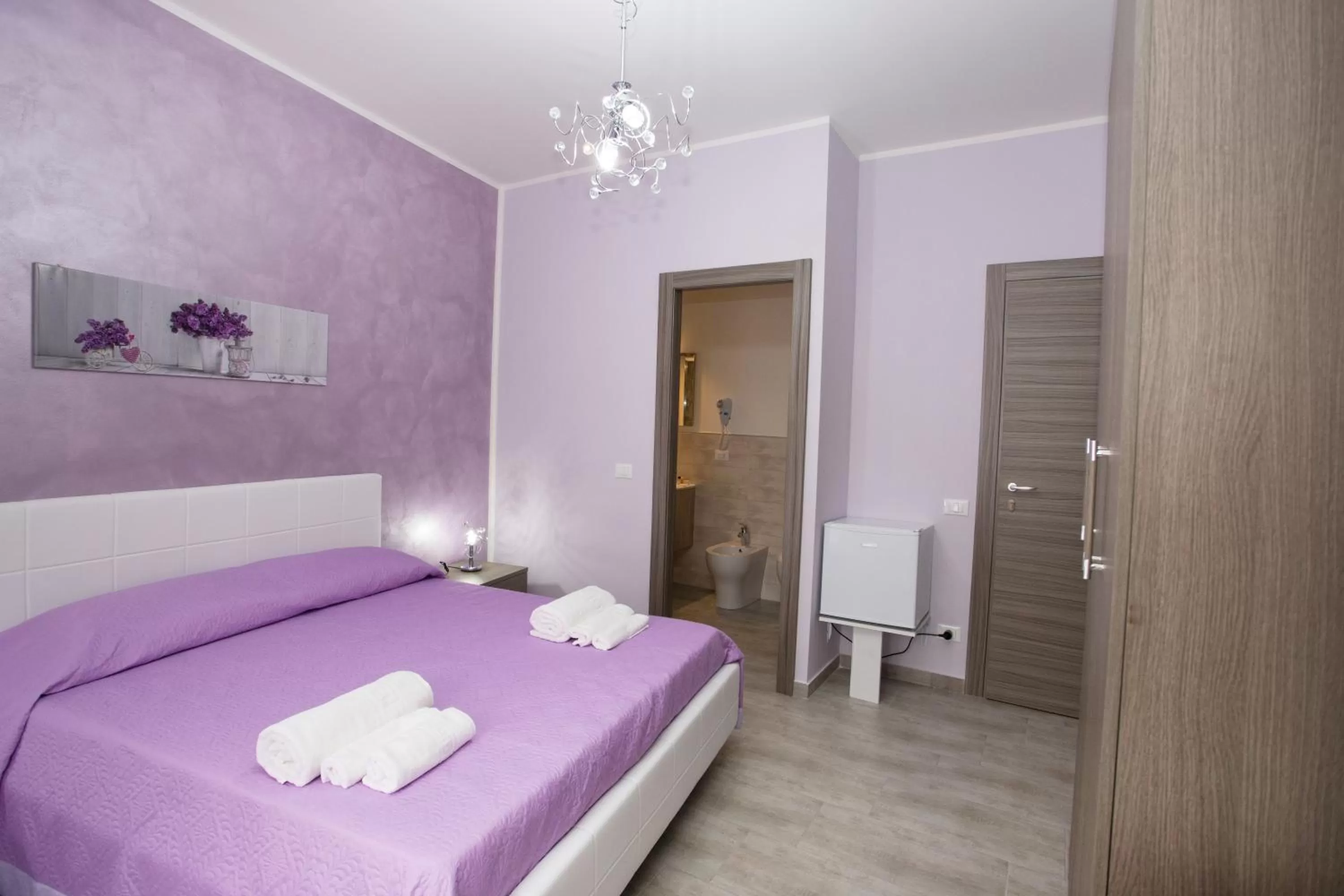 Photo of the whole room, Bed in B&B Palermo Sole & Cultura