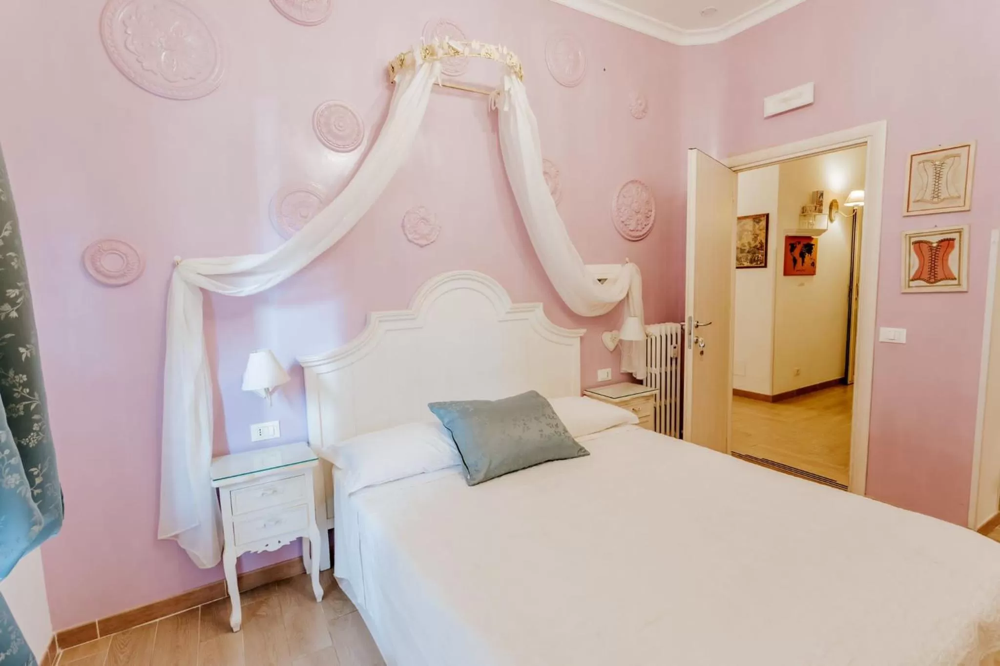 Bed in Vatican Boutique inn