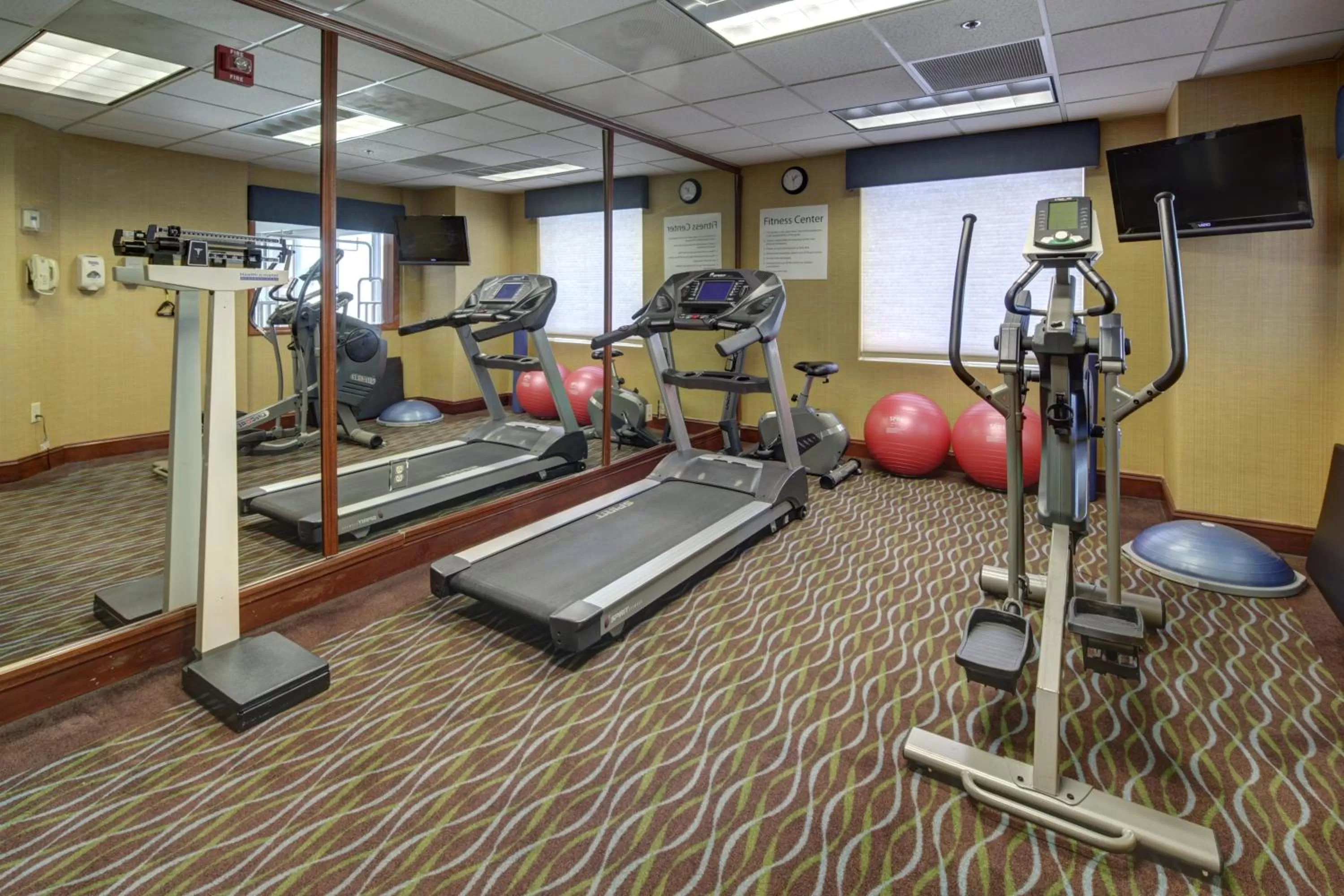 Fitness centre/facilities in Holiday Inn Express Hotel & Suites Emporia by IHG