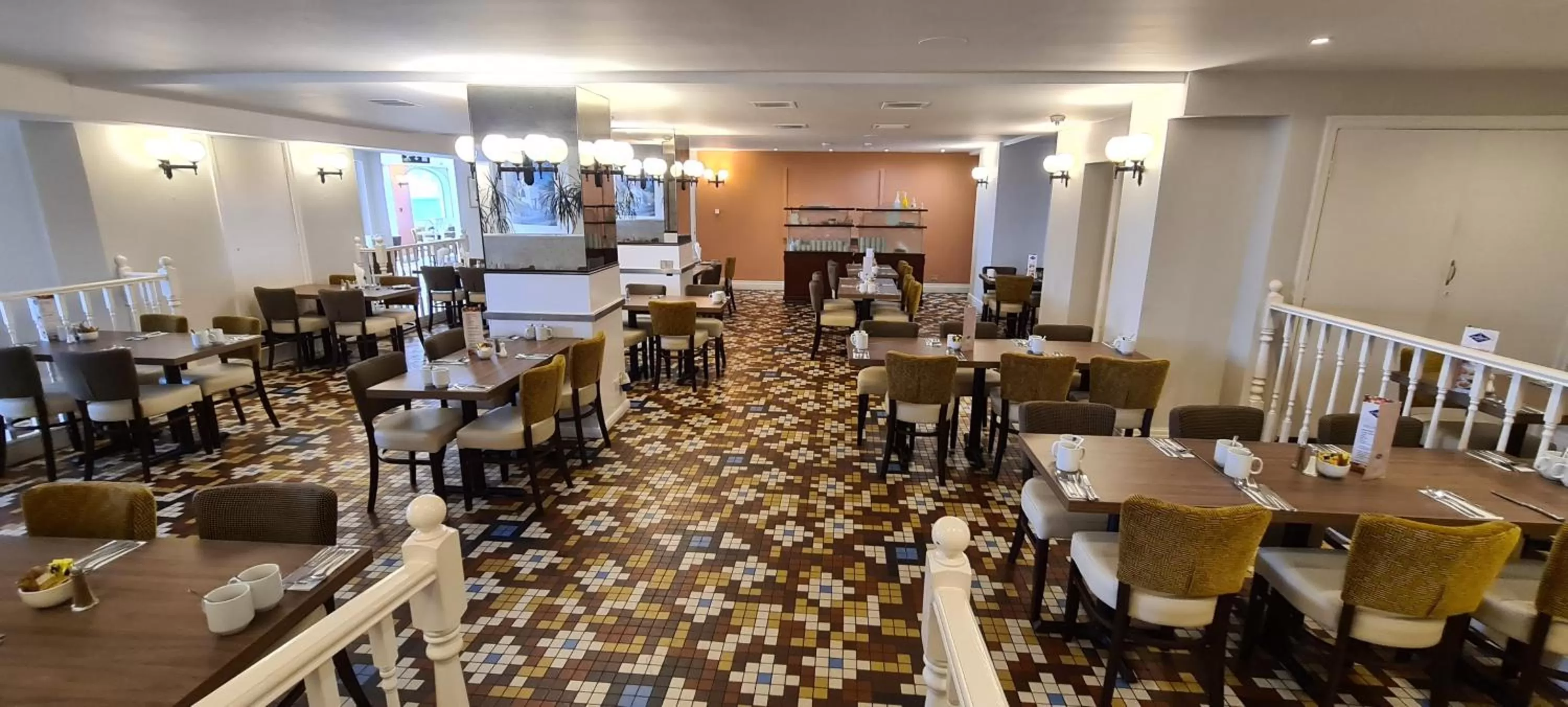 Restaurant/places to eat in The Empress Hotel