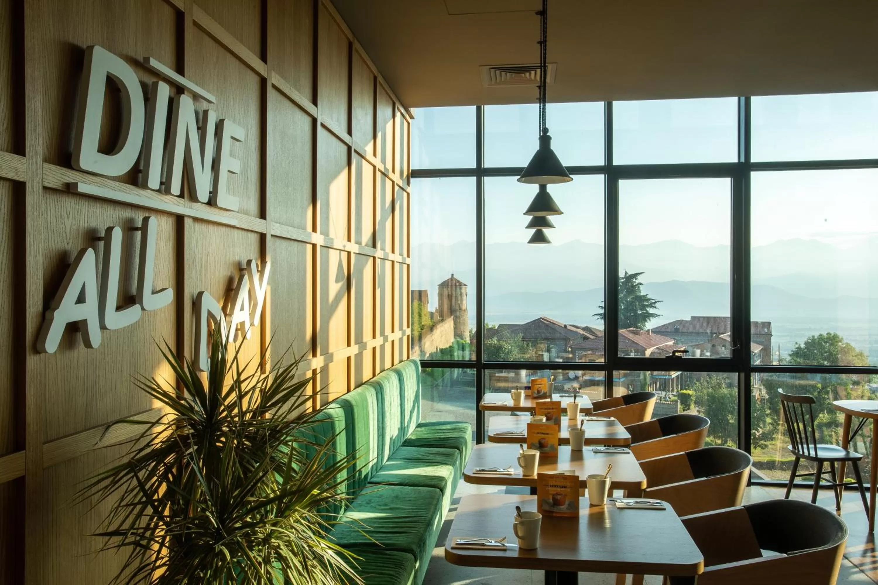 Restaurant/places to eat in Holiday Inn Telavi by IHG