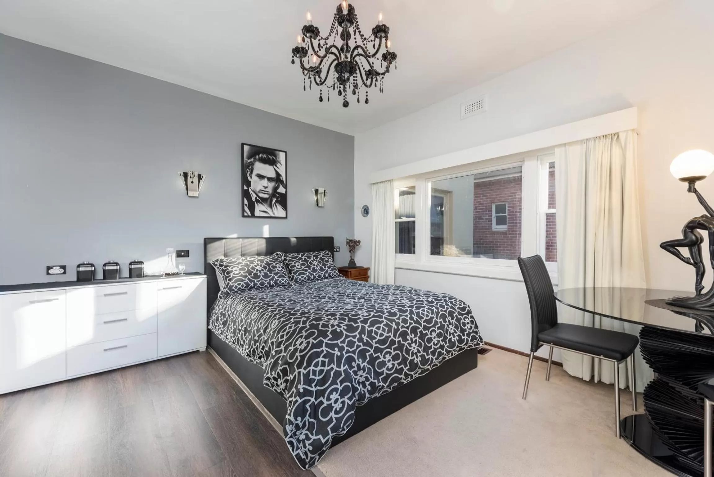 Coffee/tea facilities, Bed in Jones On Wilson Boutique B&B