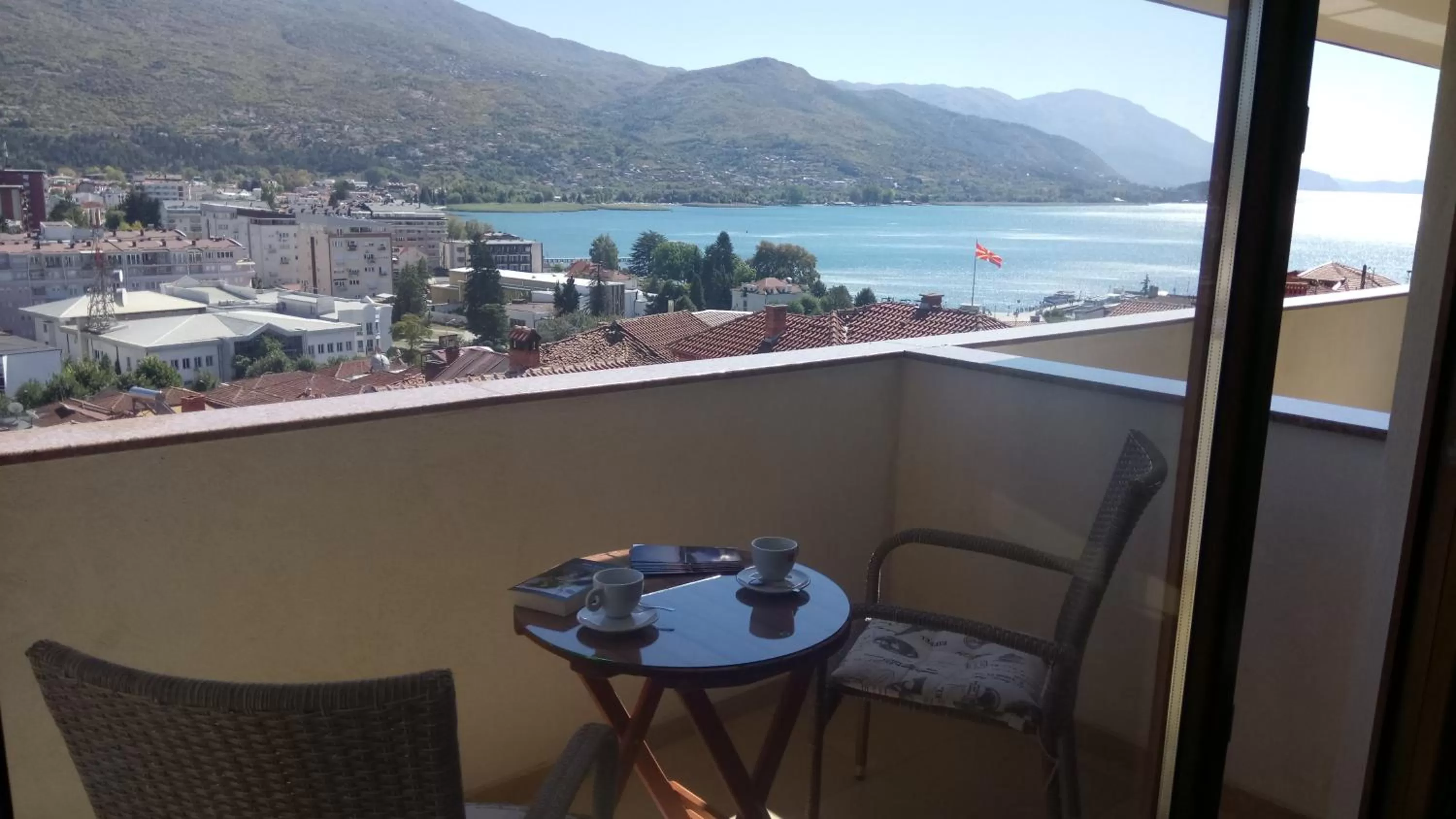 Lake view in Villa Bella