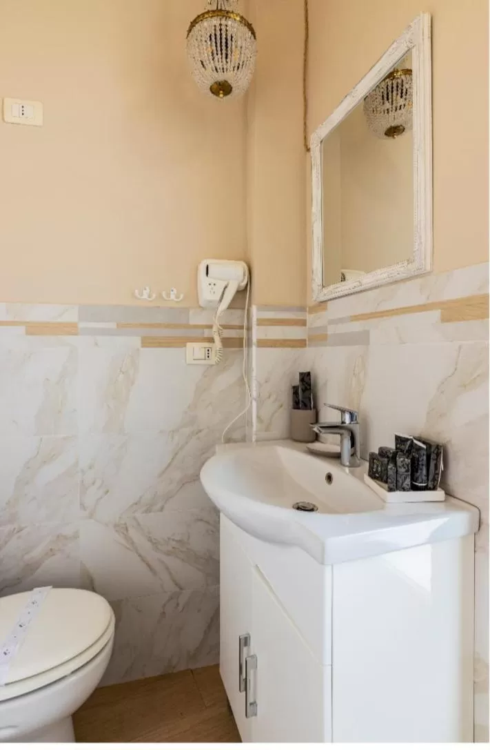 Bathroom in Joy's Bnb Ortigia