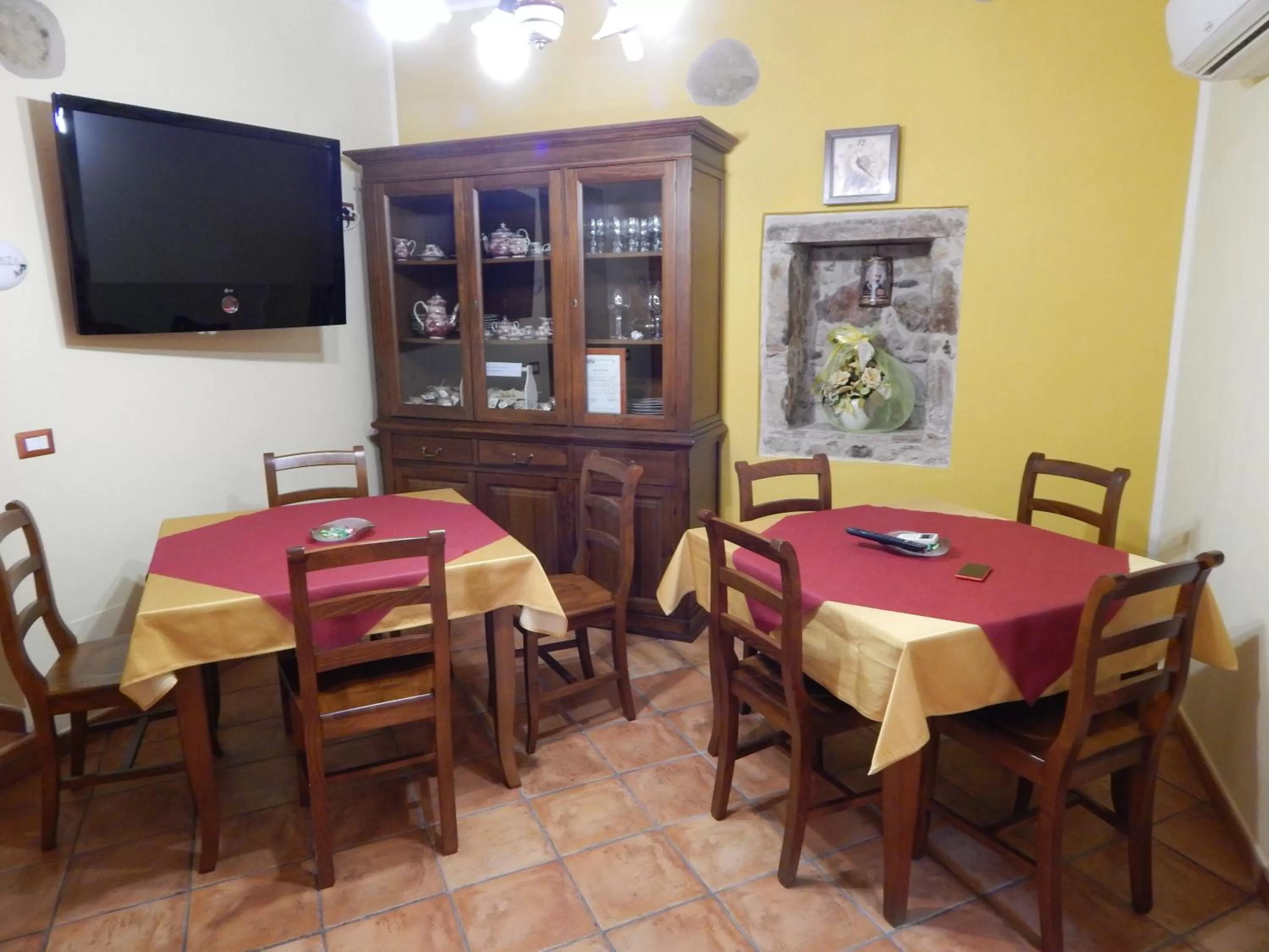 Dining area in B&B Del Borgo
