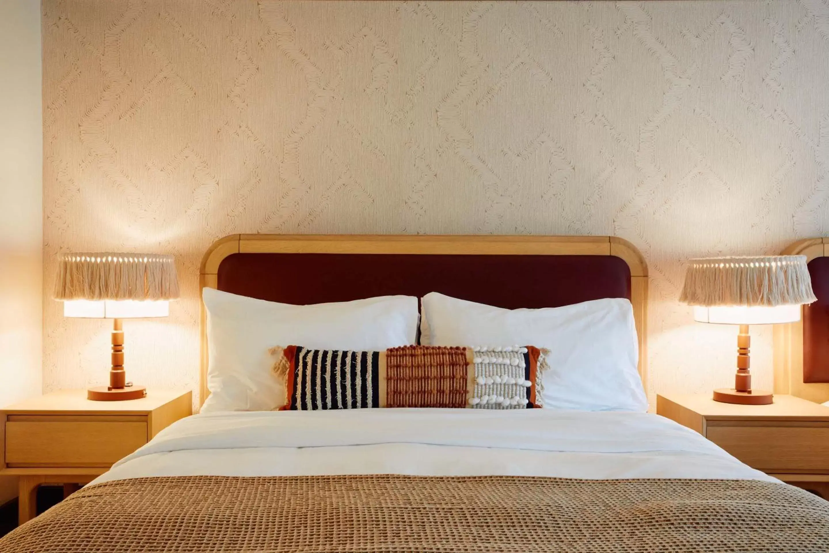 Kelley House Double Full in Faraway Martha's Vineyard Kelley House Double Full in Faraway Martha's Vineyard