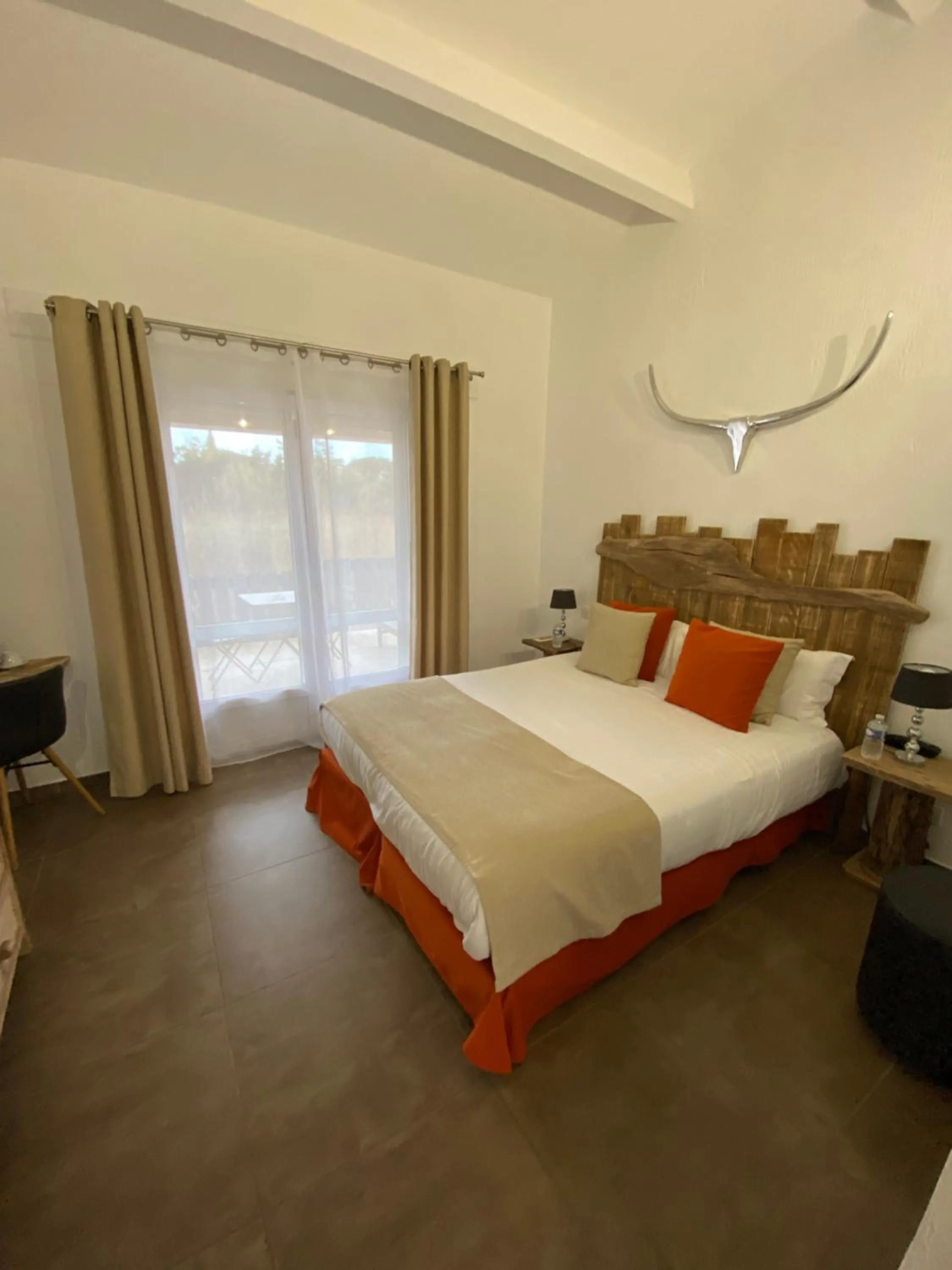 Bedroom, Bed in Le Mas de Cocagne