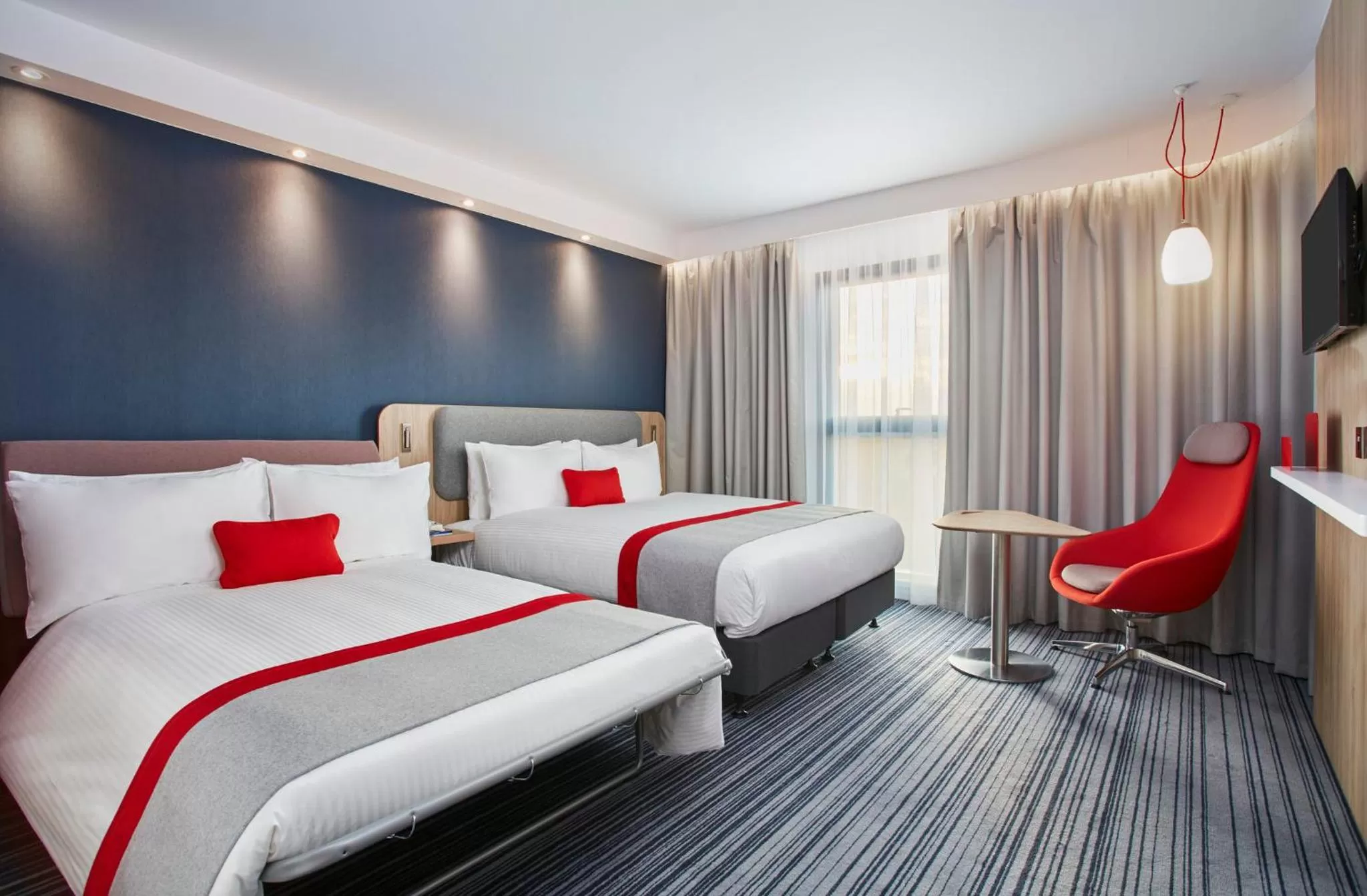 Bedroom, Bed in Holiday Inn Express - Wiesbaden by IHG