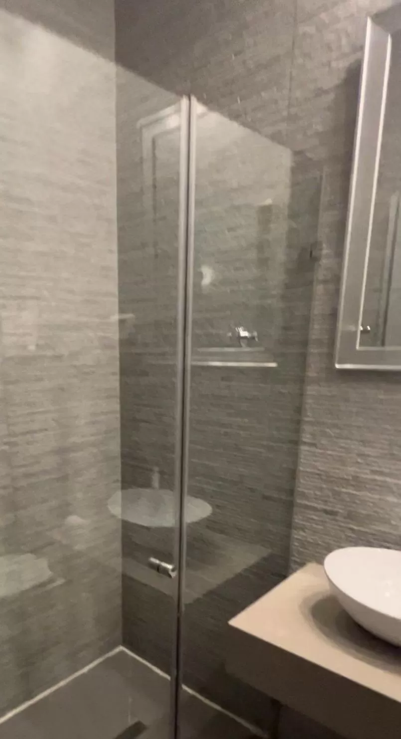 Single Room with Bathroom - single occupancy in The MAZ Jerusalem