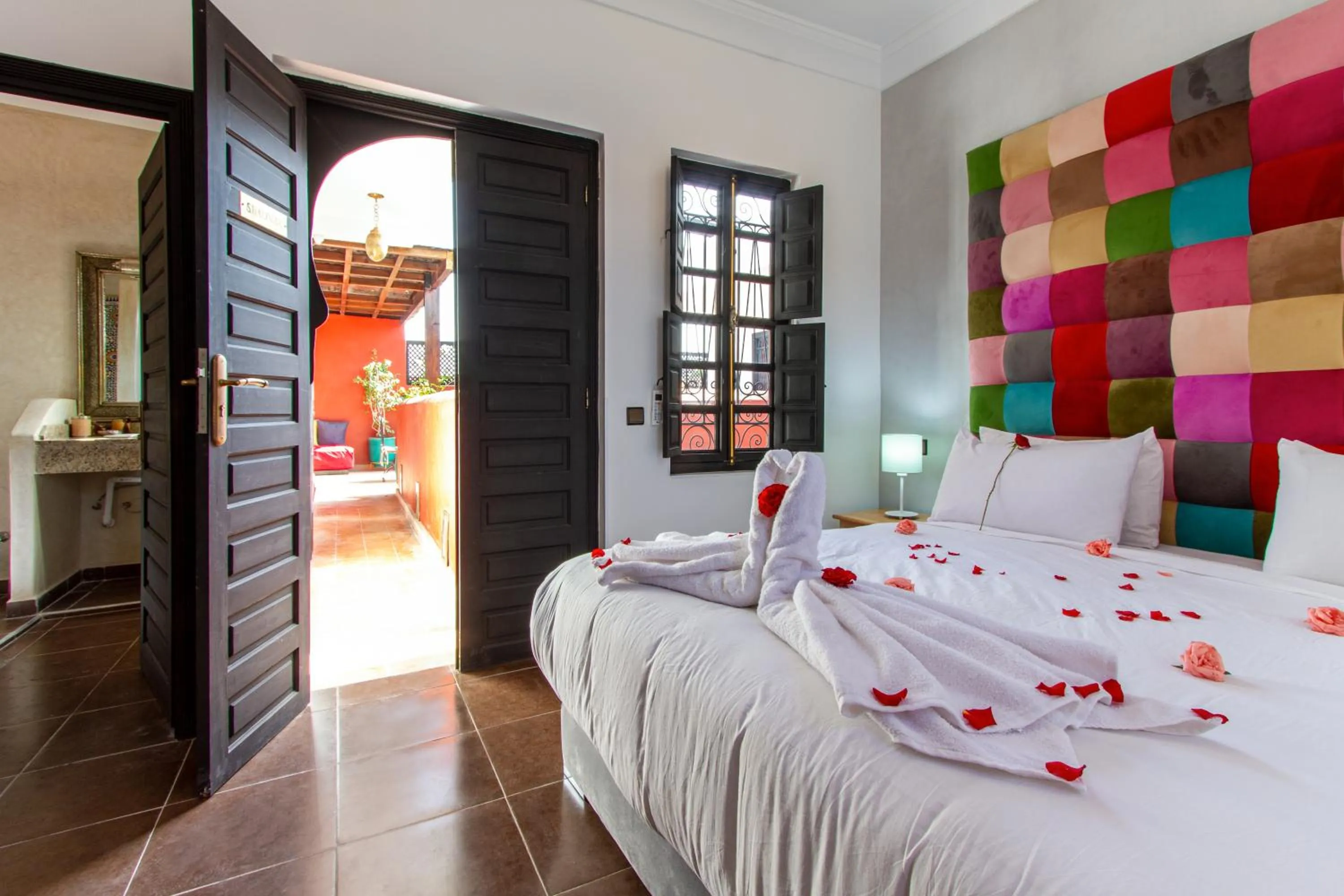 Photo of the whole room, Bed in Ryad Amiran & Spa