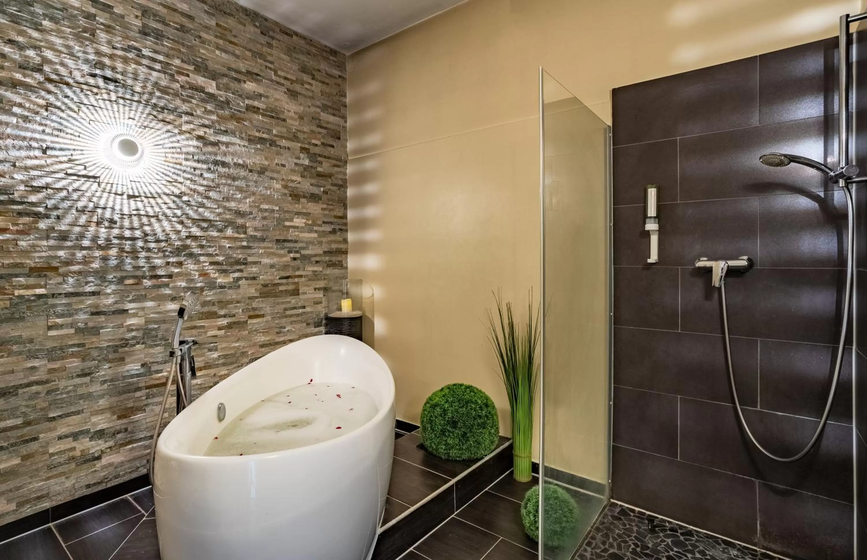 Spa and wellness centre/facilities in Aqualux Wellness- & Tagungshotel