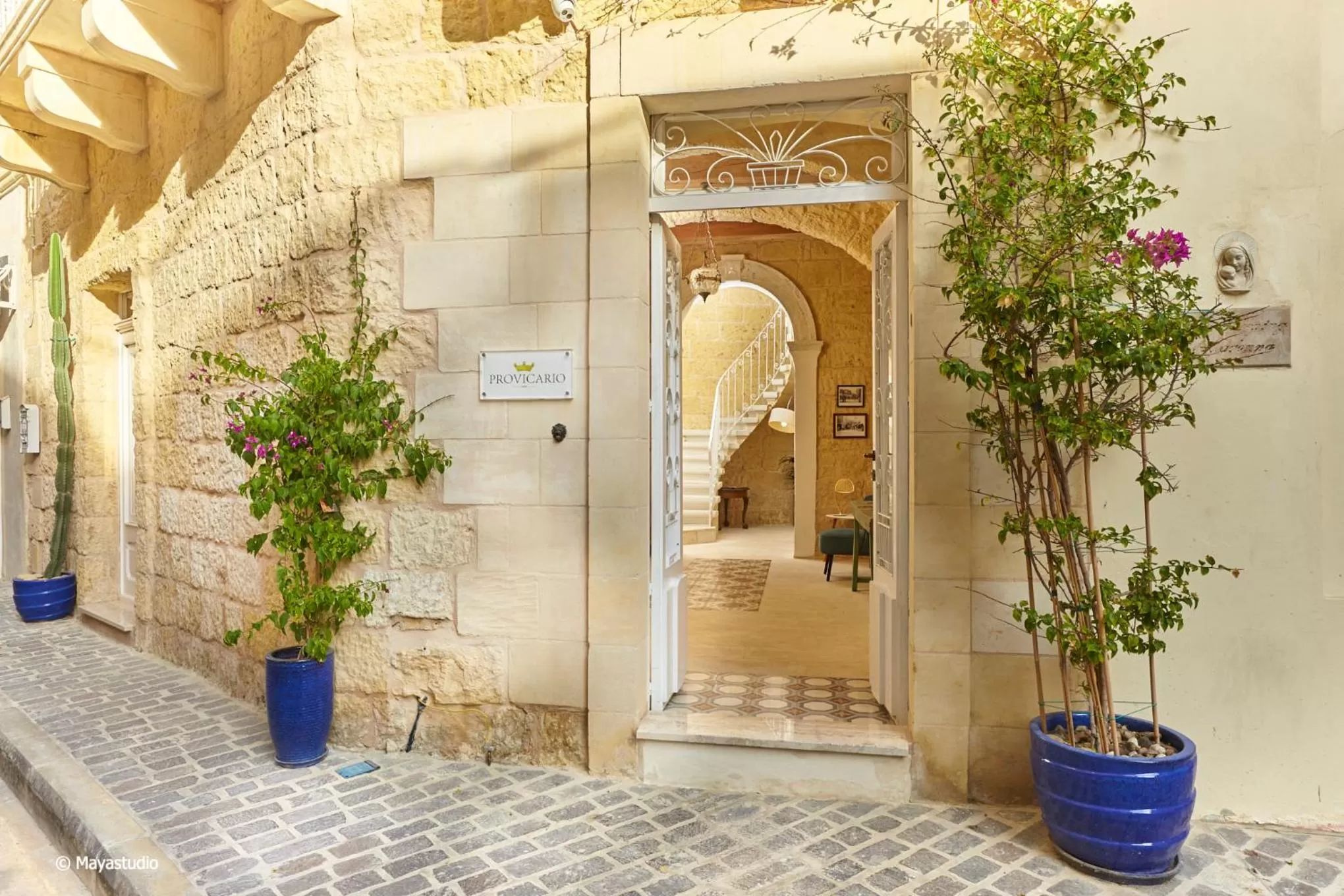 Facade/entrance in Provicario