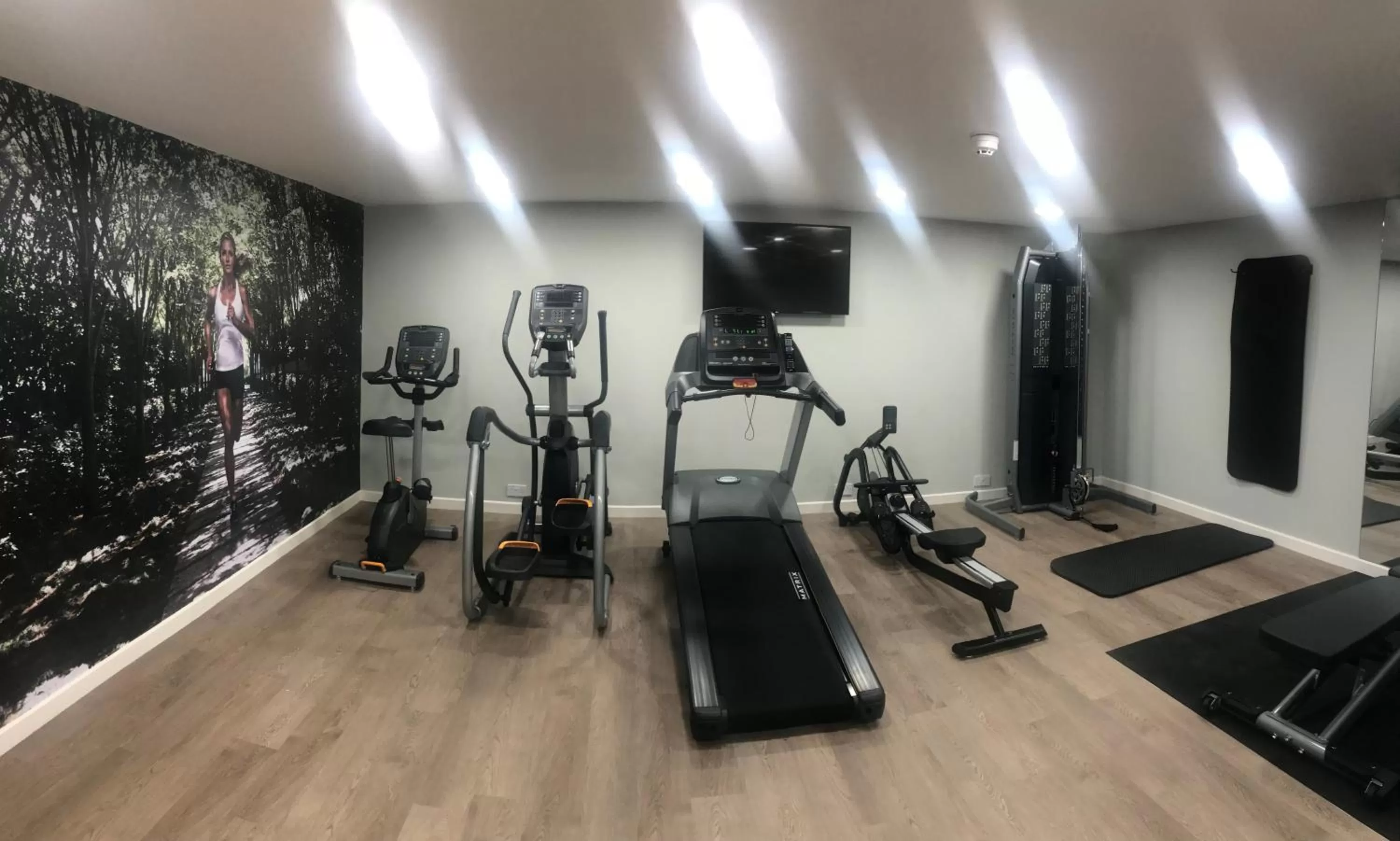 Fitness centre/facilities in Wychwood Park Hotel and Golf Club