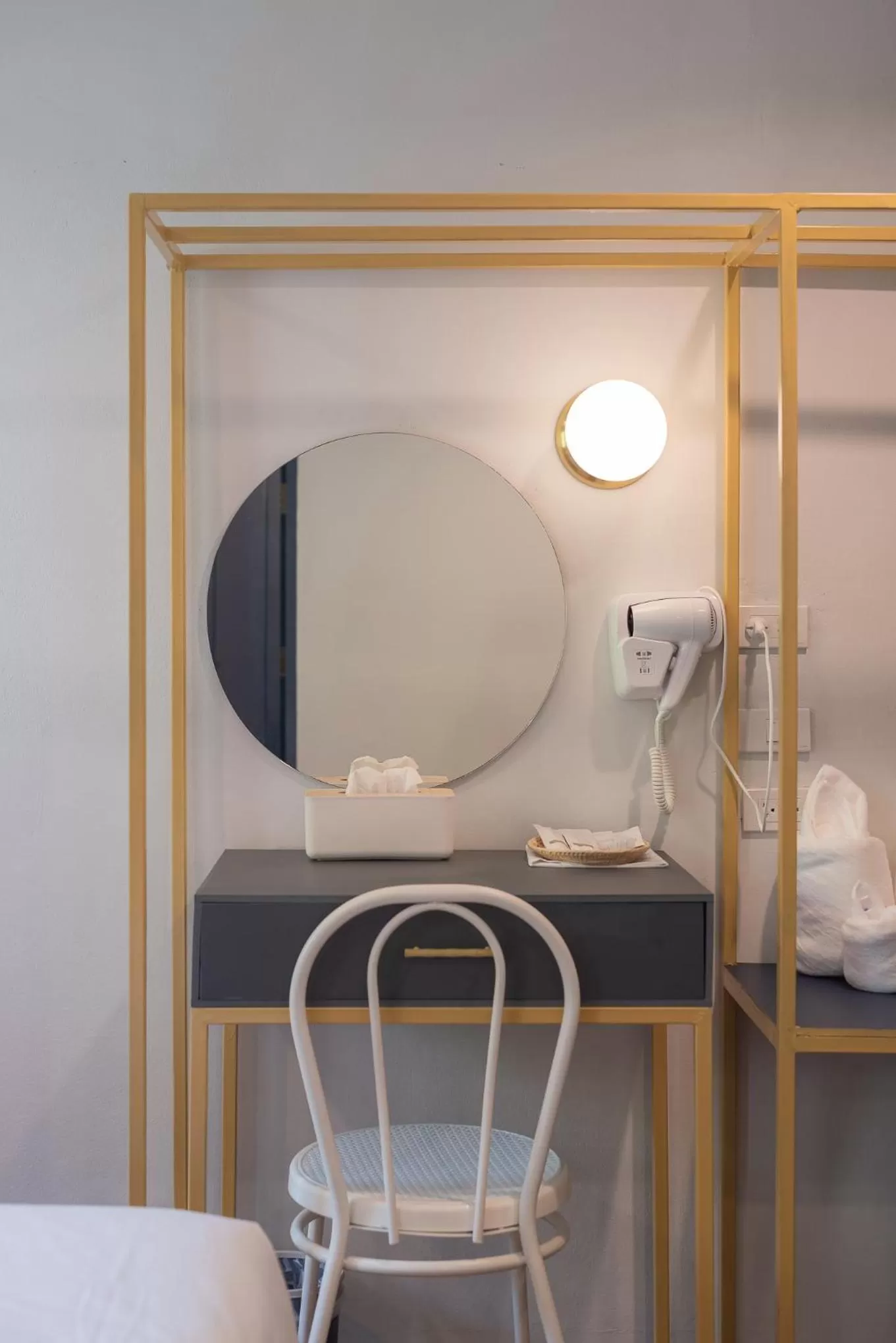 heating, Bed in The Mellow Pillow Hotel @ Chiang Mai Gate