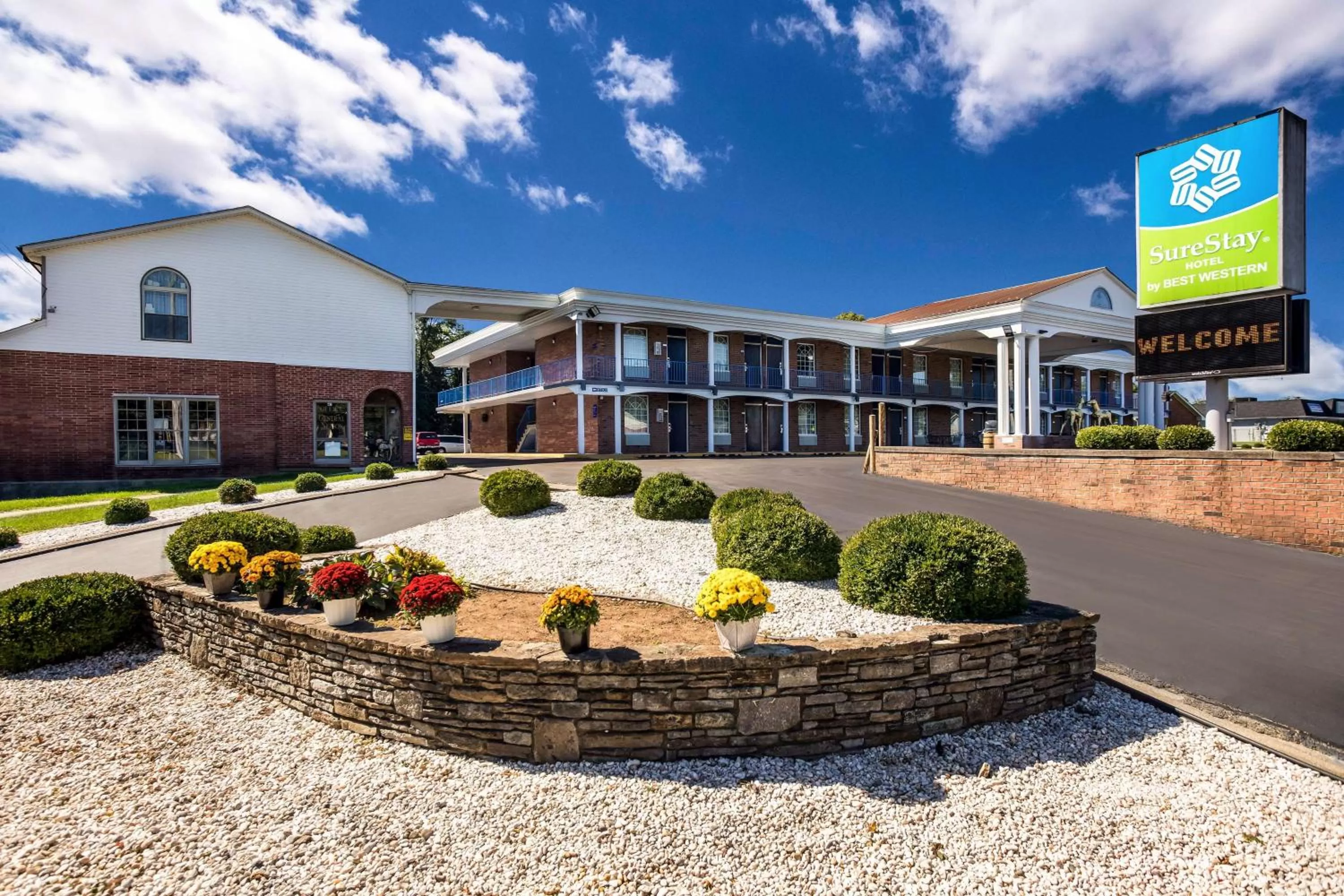 Property building in SureStay Hotel by Best Western Bardstown General Nelson