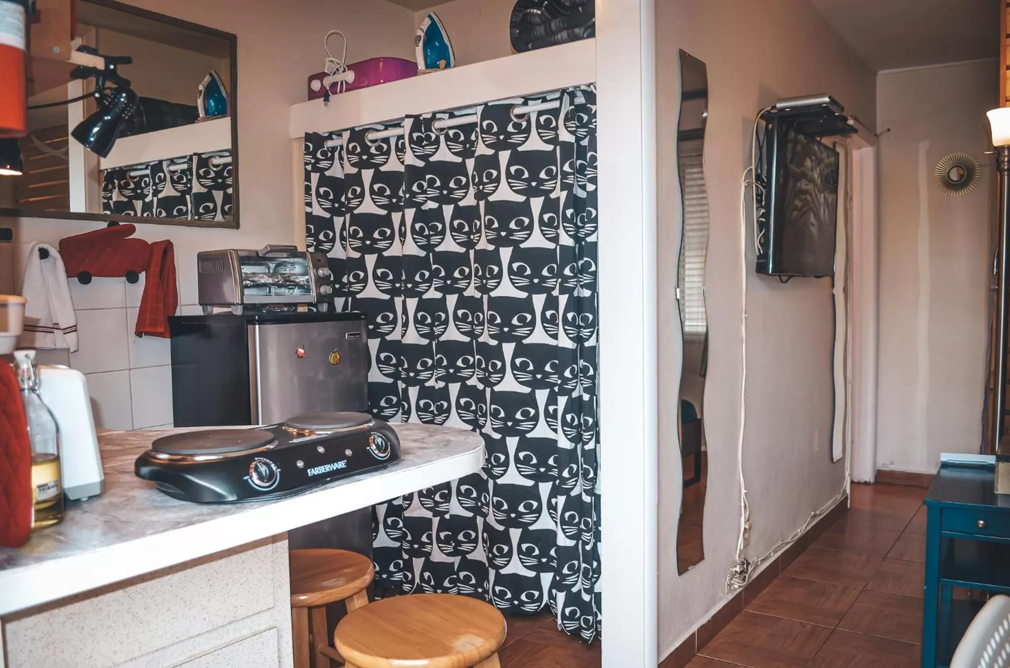 Coffee/tea facilities in Hollywood Light Haven Lodge