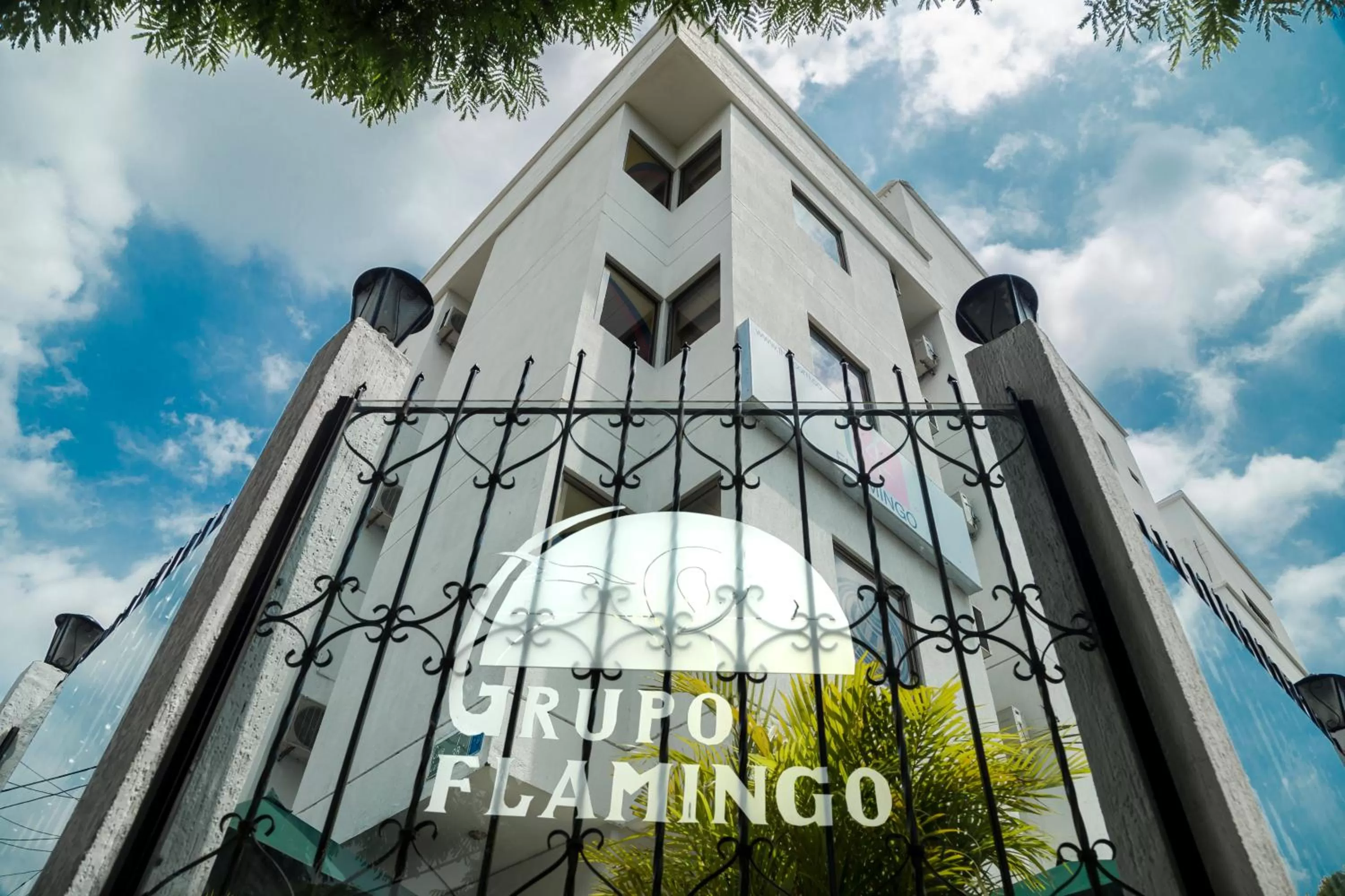 Property building in Hotel Flamingo Cali