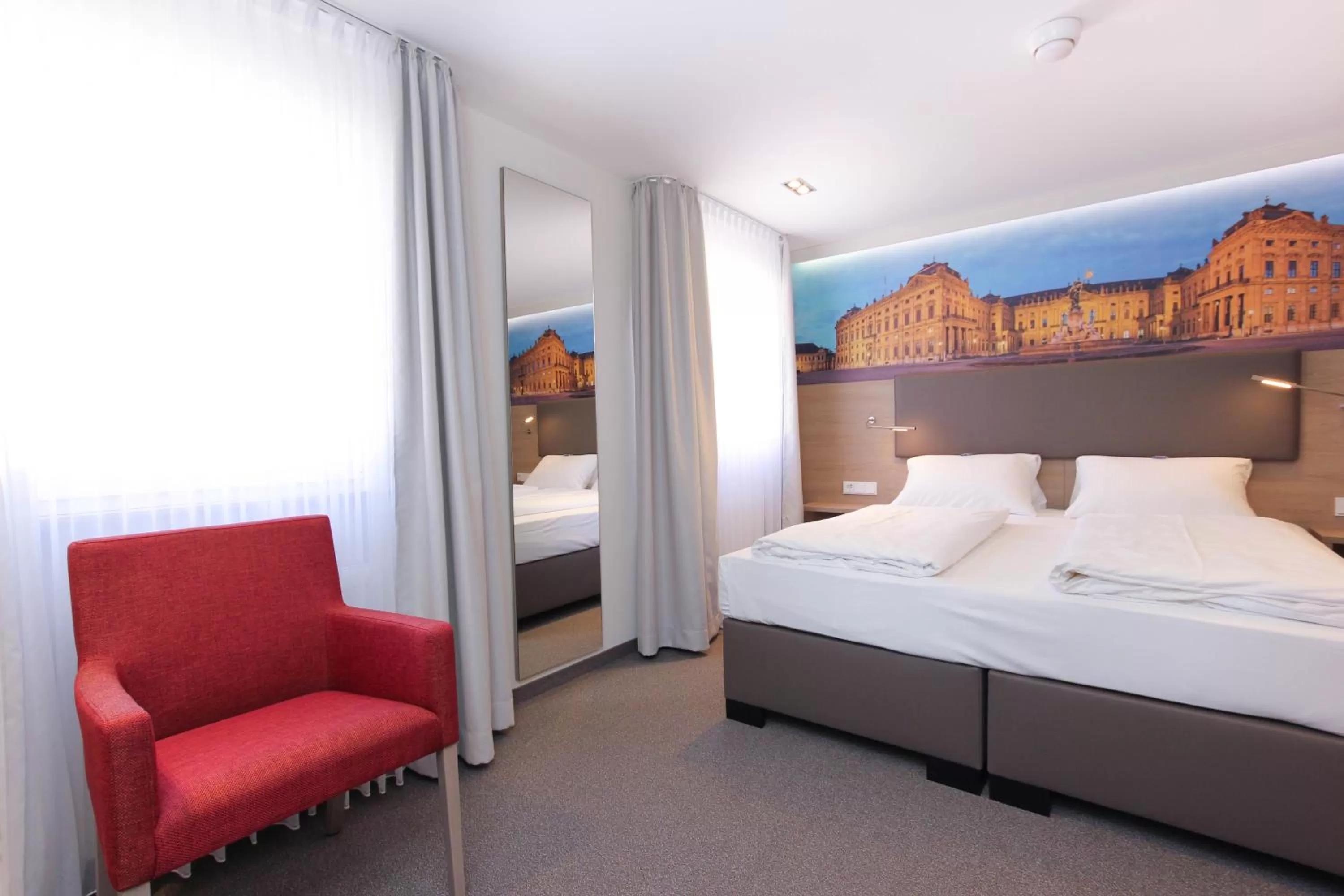 Bed in City Hotel Würzburg