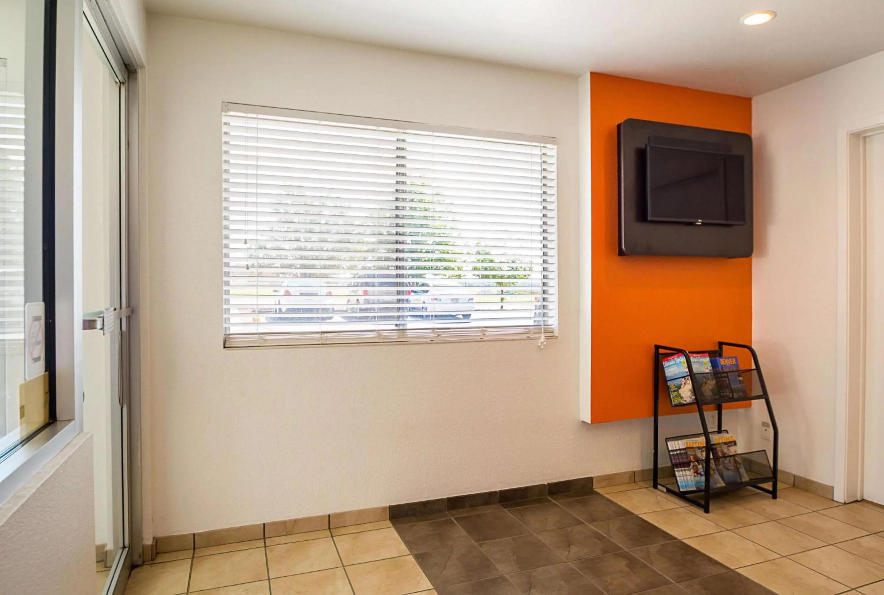 Lobby or reception in Motel 6-Pueblo, CO - I-25