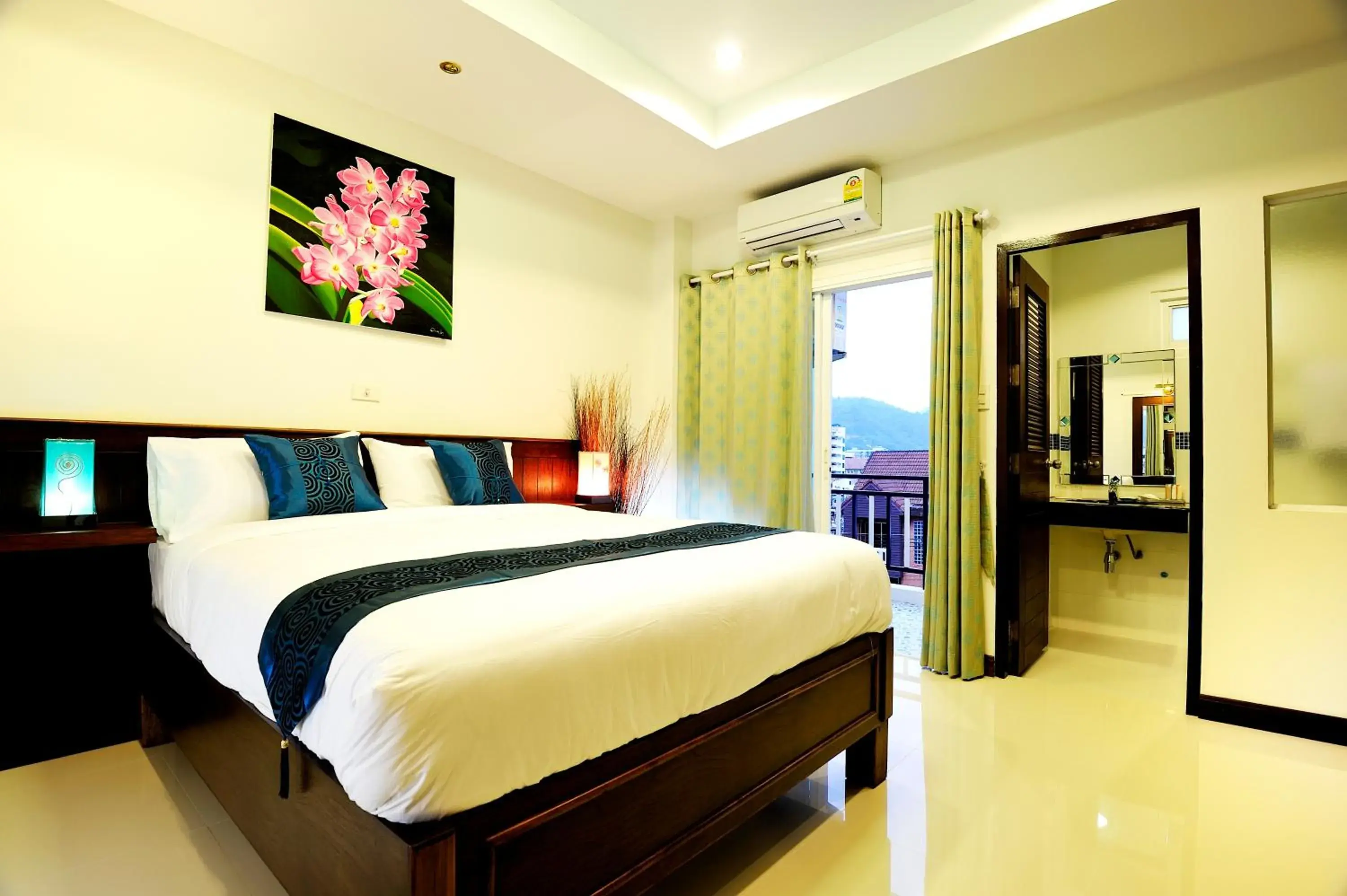 Standard Double Room in Ruen Buathong Boutique Hotel - SHA Certified Standard Double Room in Ruen Buathong Boutique Hotel - SHA Certified