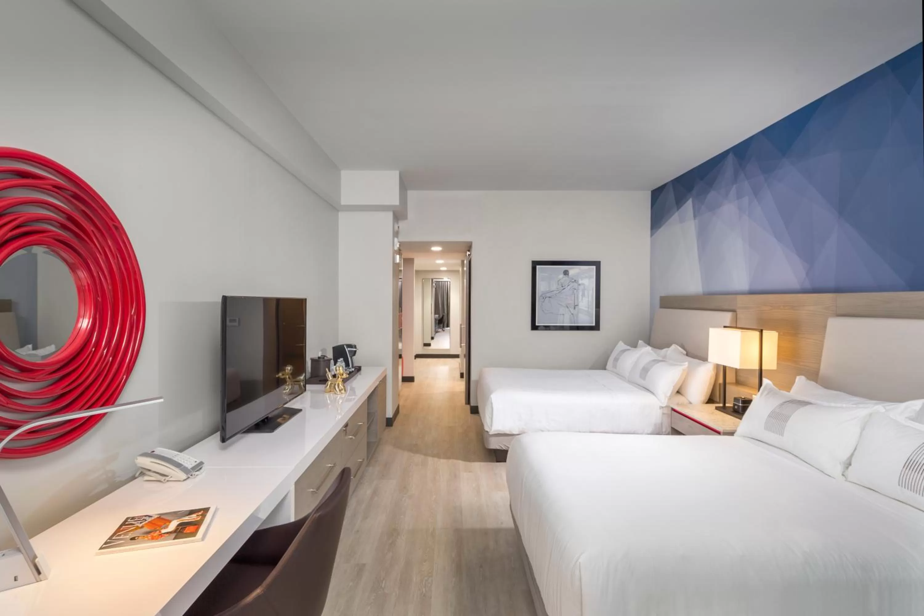 Bedroom, Bed in The Summit Hotel