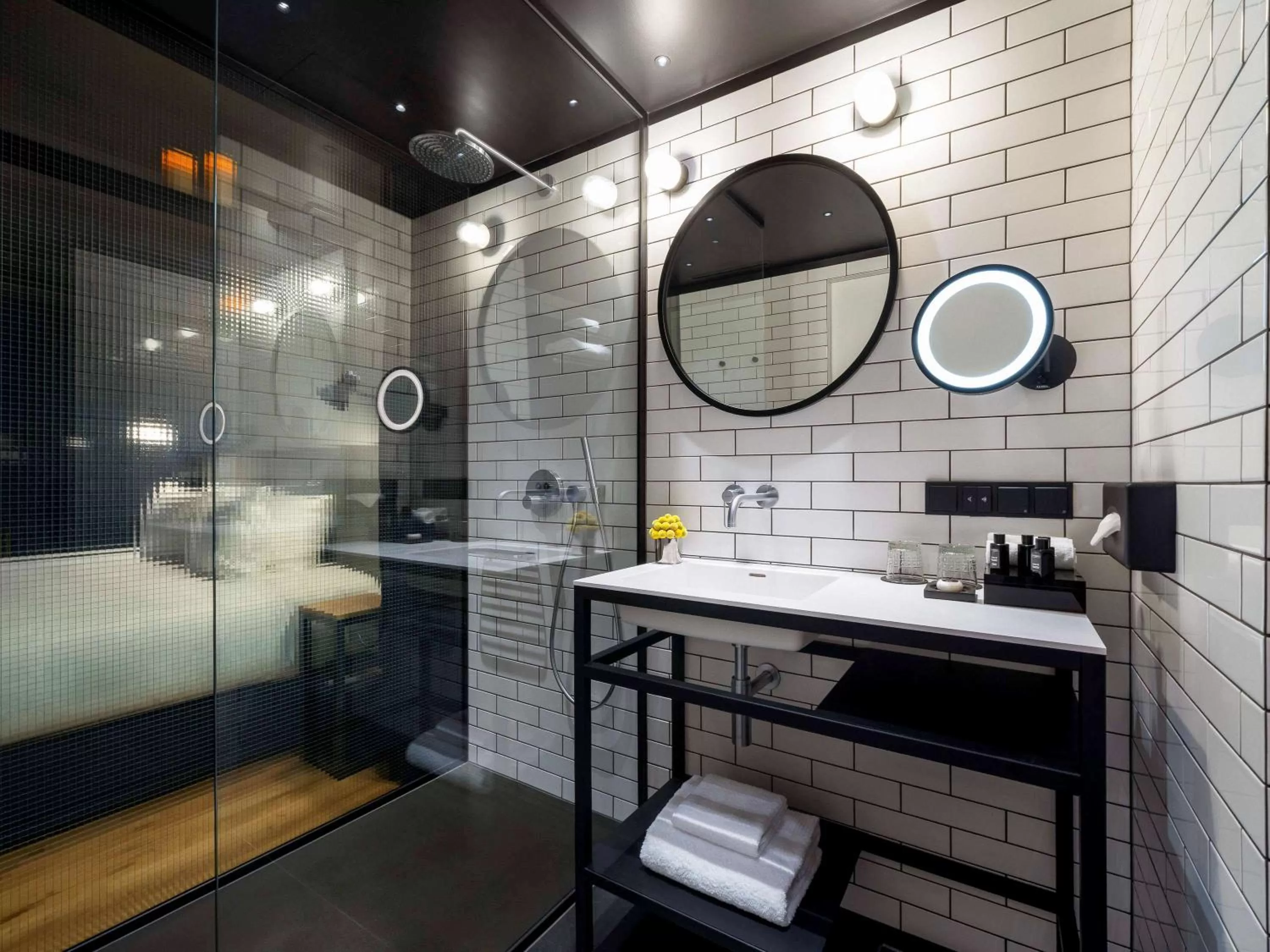 Photo of the whole room in The Bridge Wroclaw - MGallery