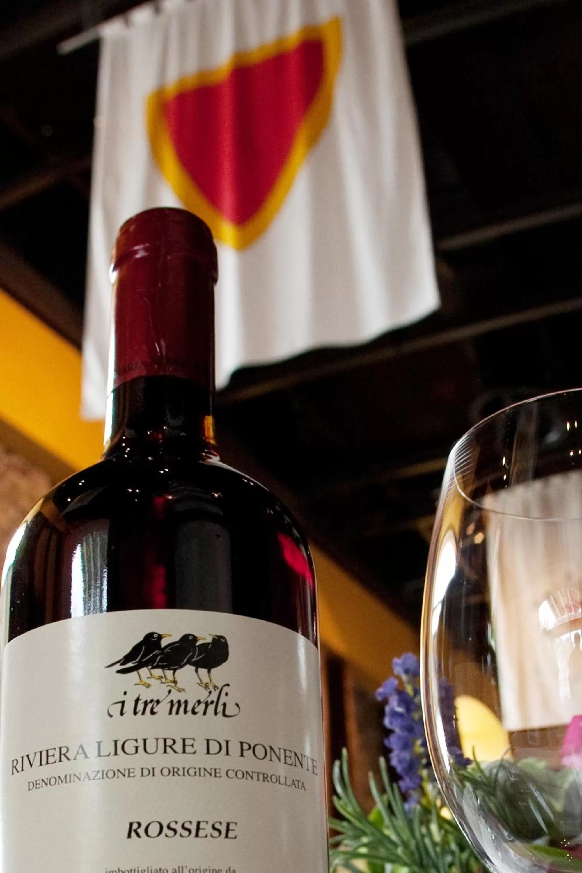 Decorative detail in I Tre Merli Locanda