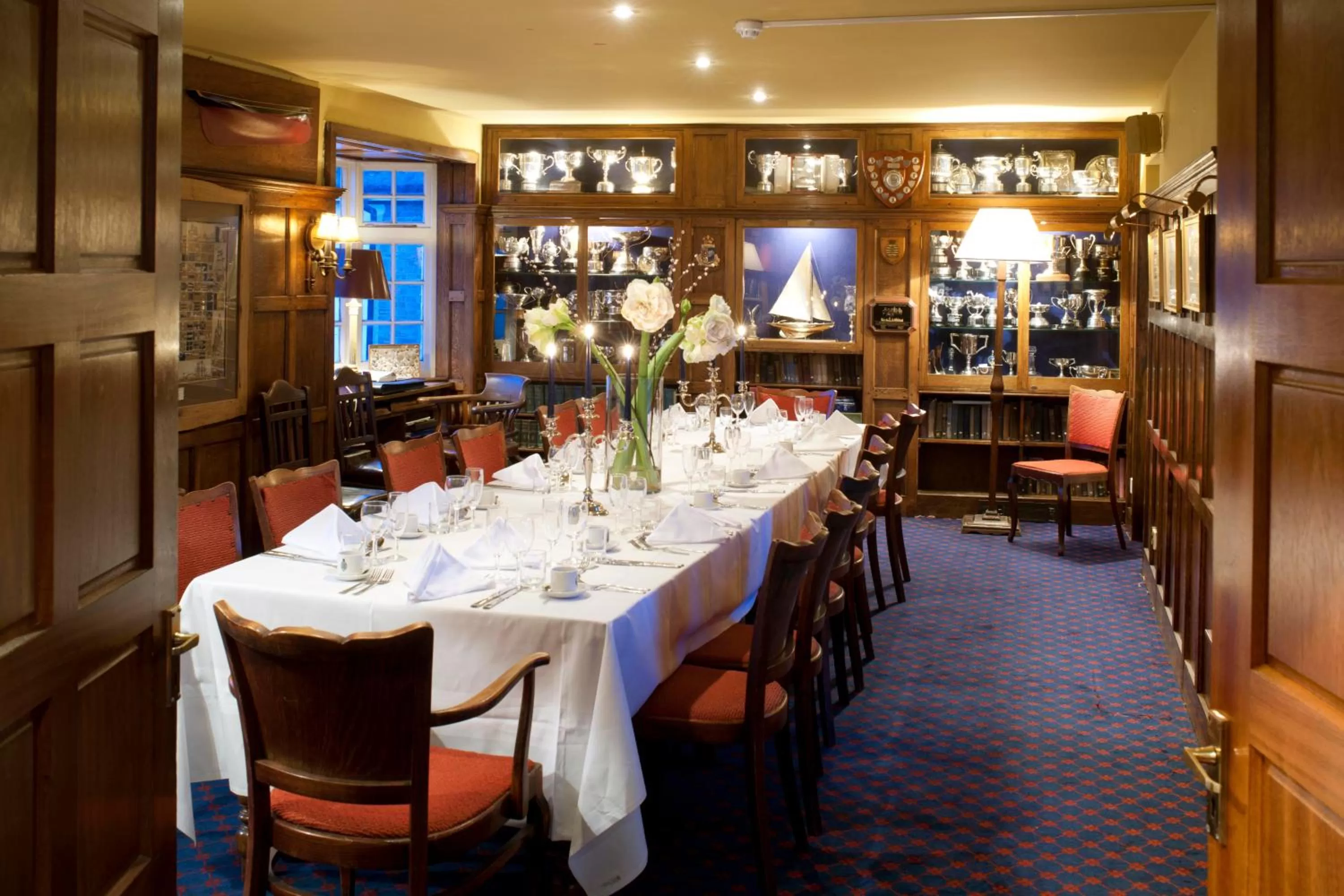 Dinner, Restaurant/Places to Eat in The Royal Burnham Yacht Club