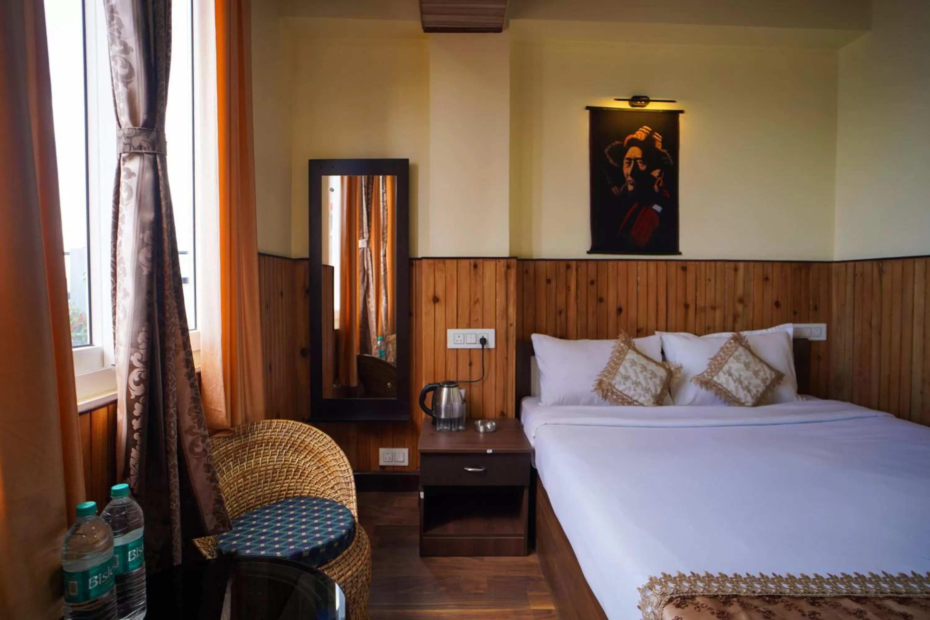 Property building, Bed in Hotel Hill Queen near Sherpa Gumba Darjeeling Mall 5 Min Couple Friendly