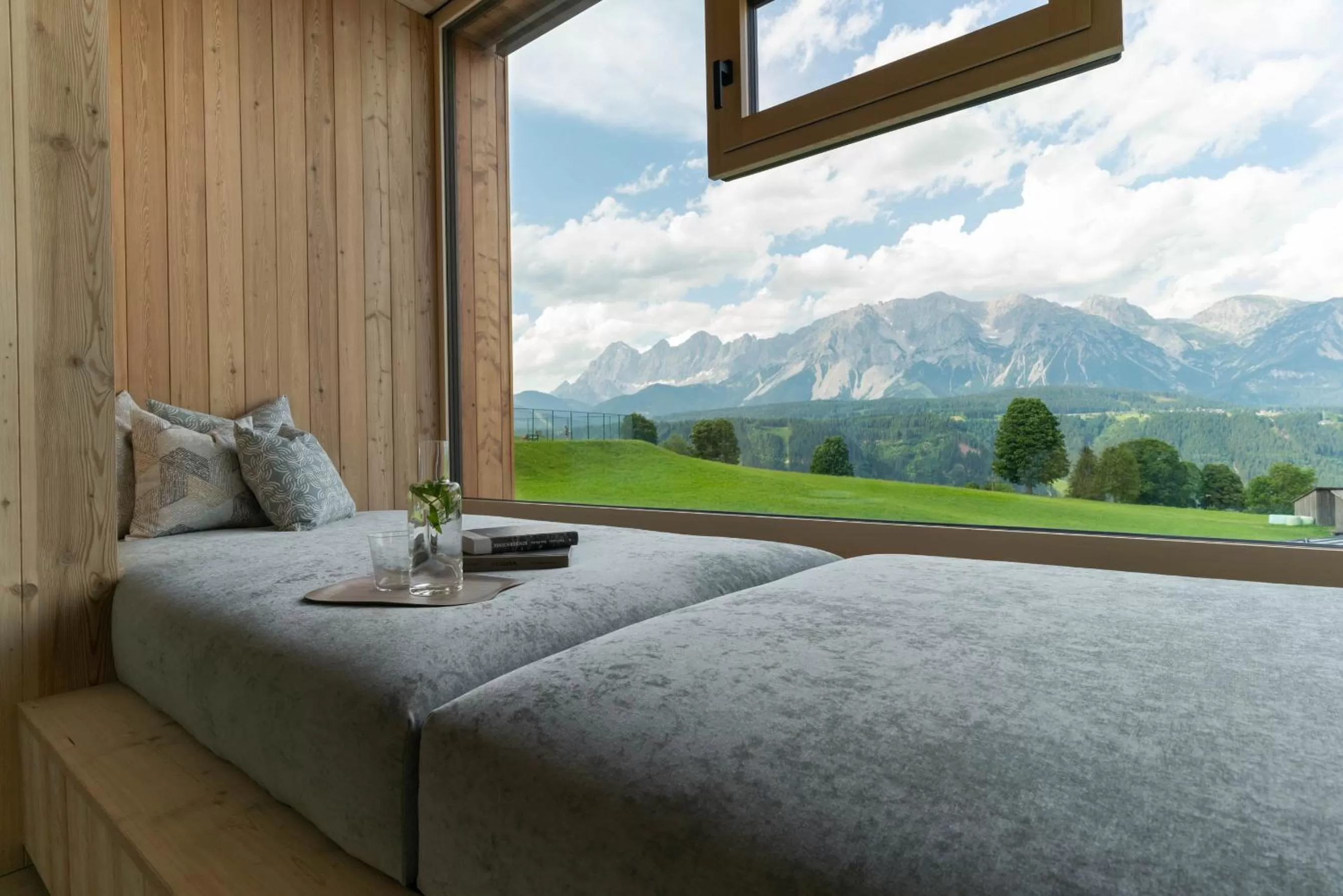 Mountain View in Apart & Suiten Hotel WEIDEN