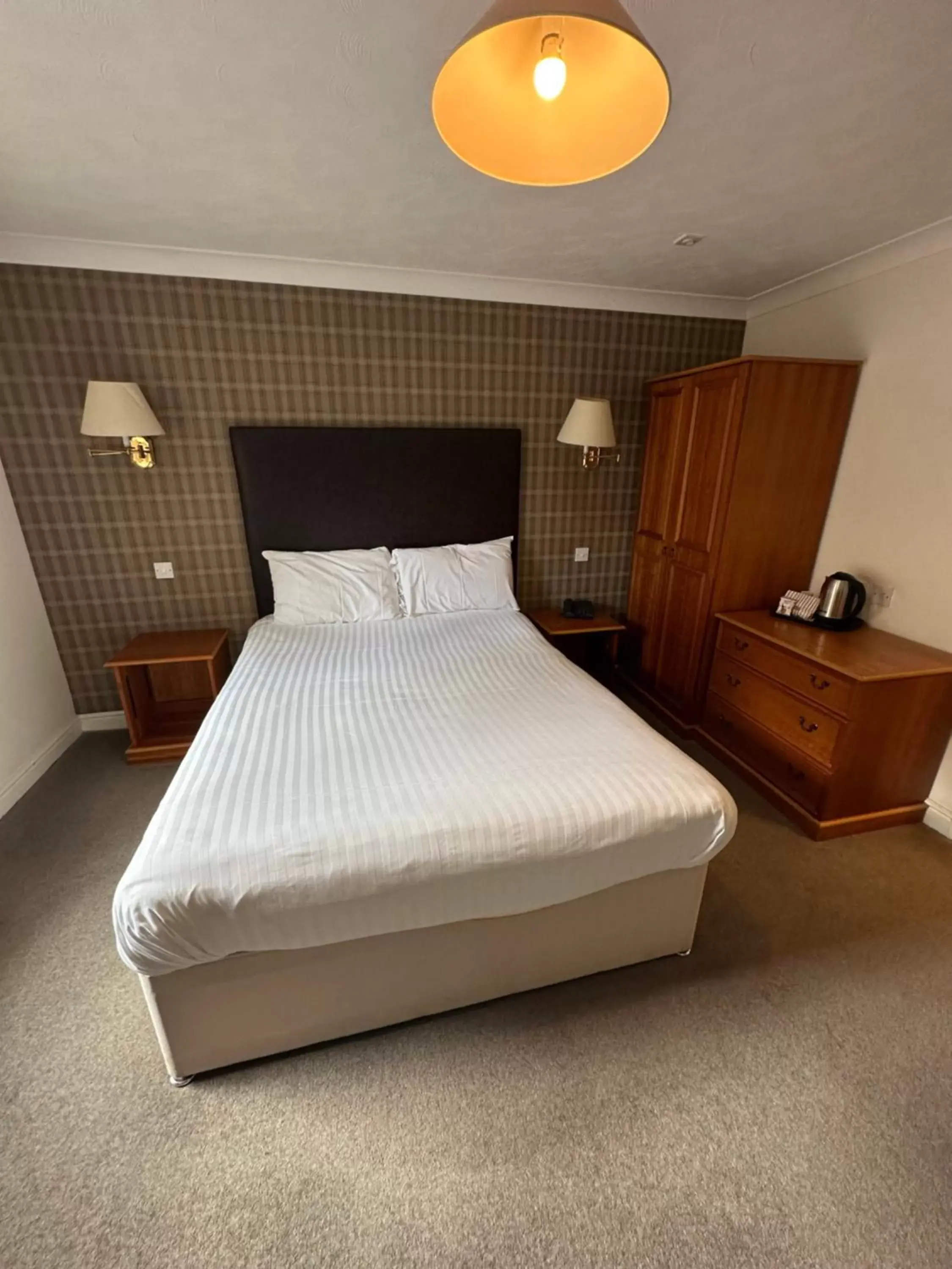 Double Guest Room in The Gables Hotel Double Guest Room in The Gables Hotel