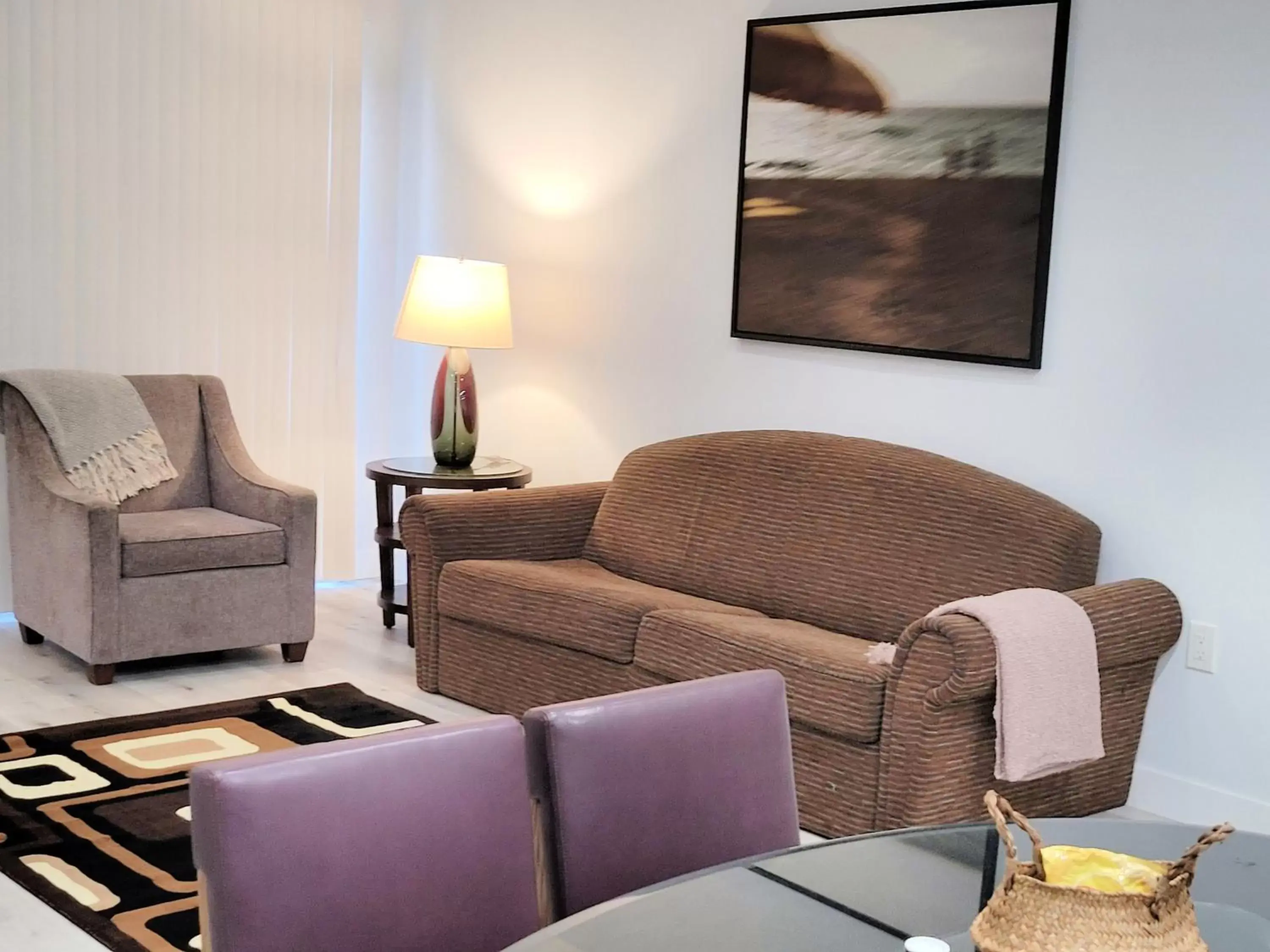 Five-Bedroom House in StaysPro - Hollywood Homes minutes to everything SPACIOUS AND FREE PARKING Five-Bedroom House in StaysPro - Hollywood Homes minutes to everything SPACIOUS AND FREE PARKING