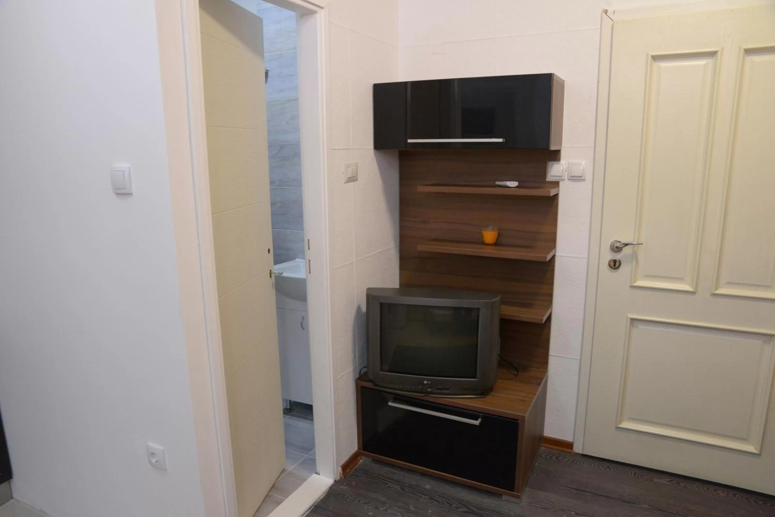 TV/Entertainment Center in Guest House GOLDEN COIN