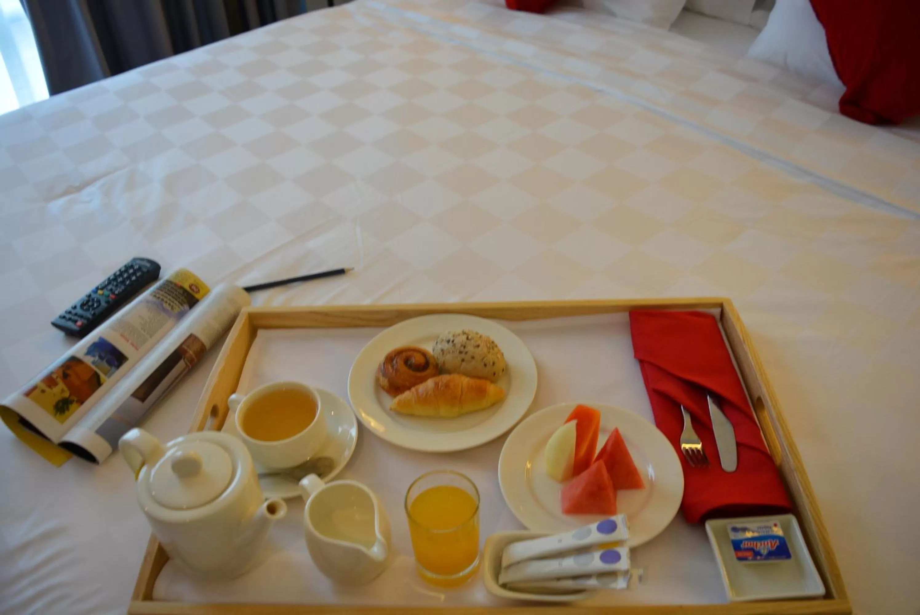 Breakfast, Bed in Noble Resort Hotel Melaka 马六甲诺铂度假酒店