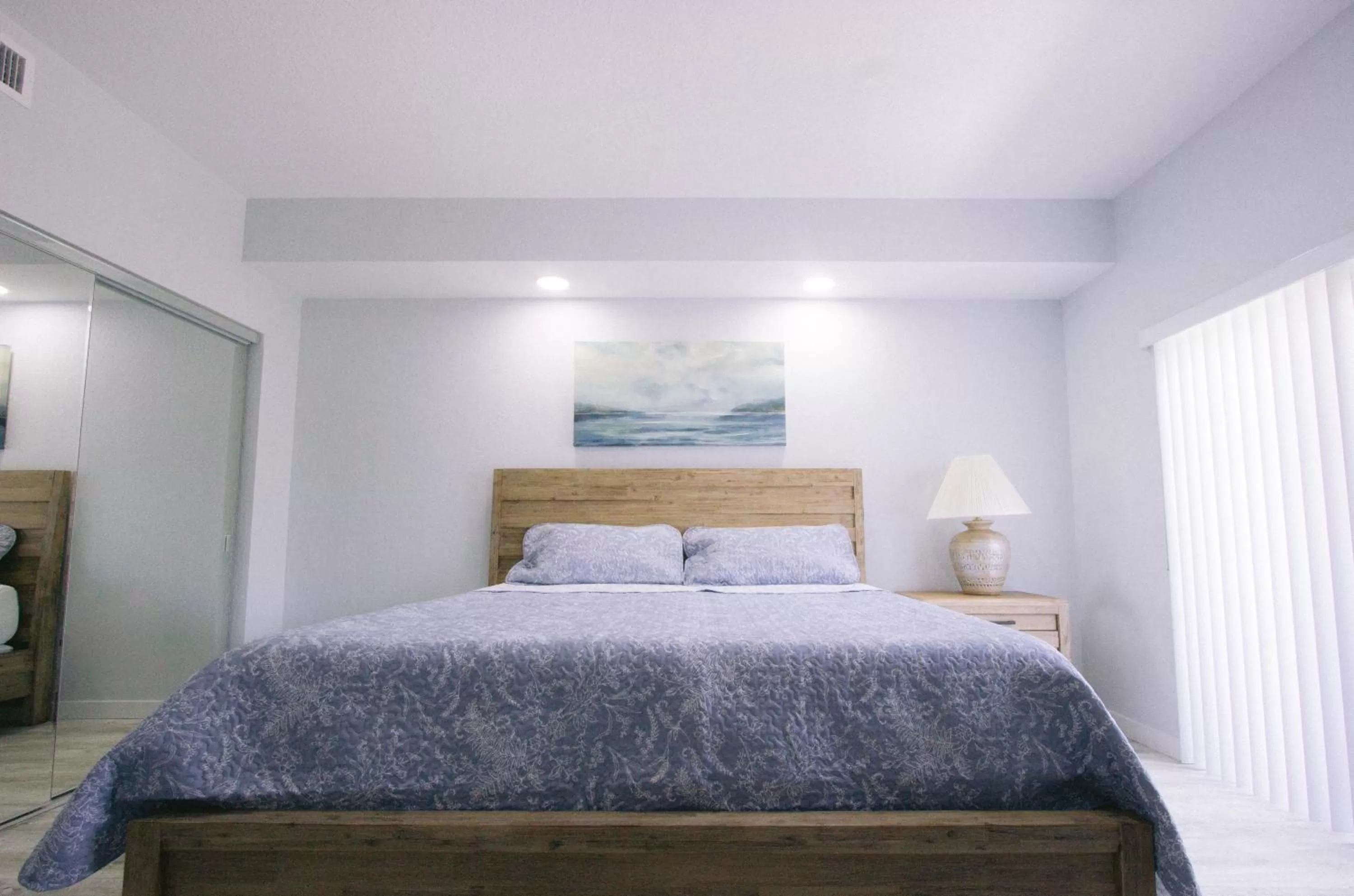 Bed in Vistalmar Beach Resort