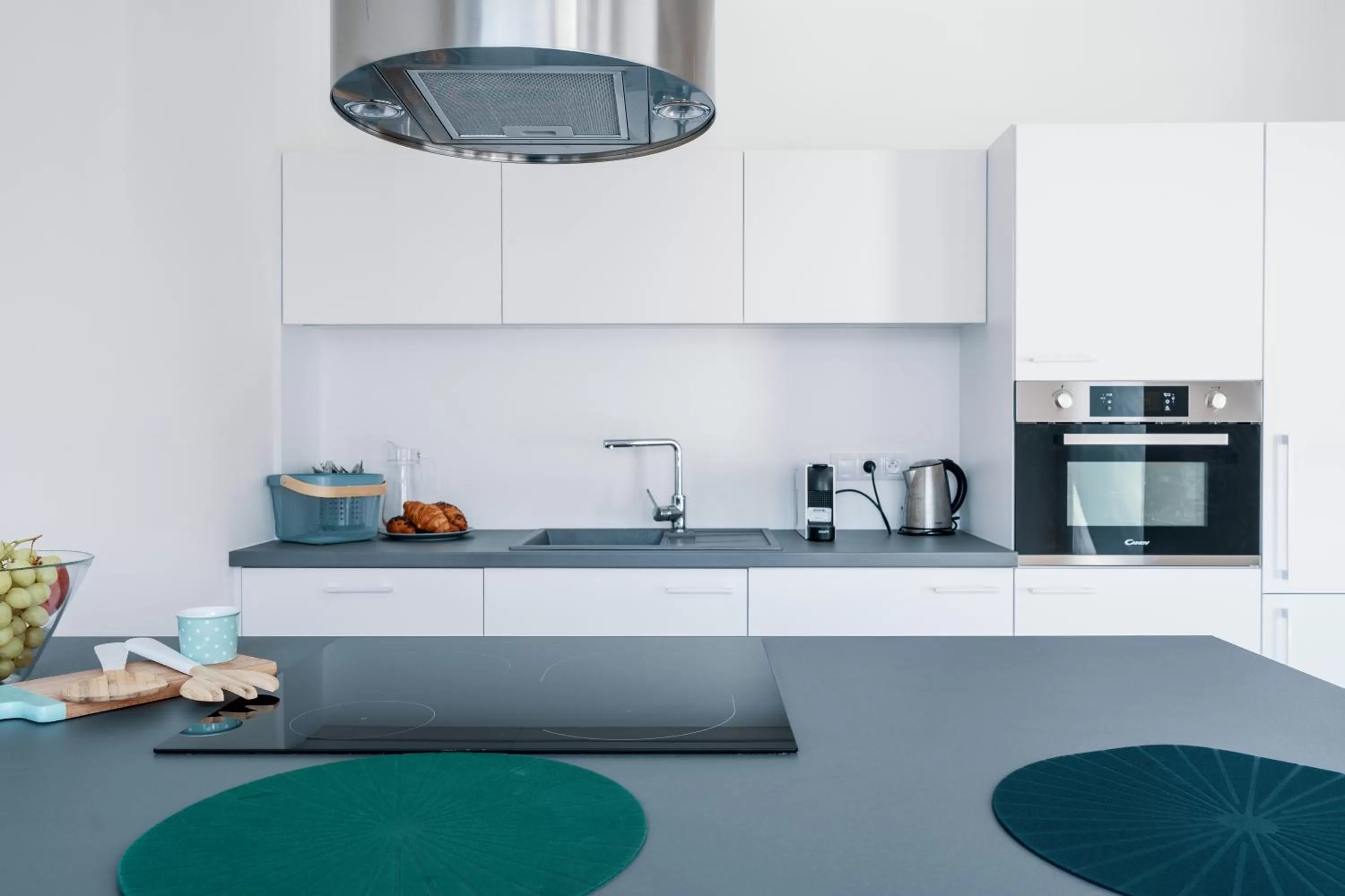 Kitchen or kitchenette in Smart & Green Living by Ambiente