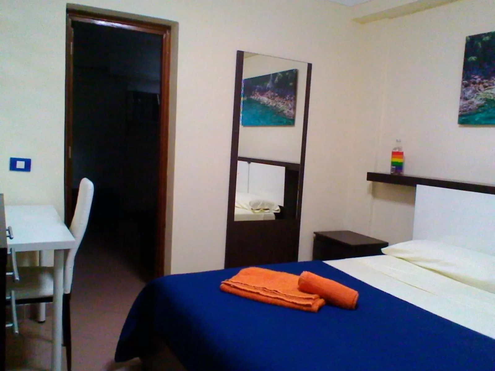 Photo of the whole room, Bed in B&B Paraiso del Sol