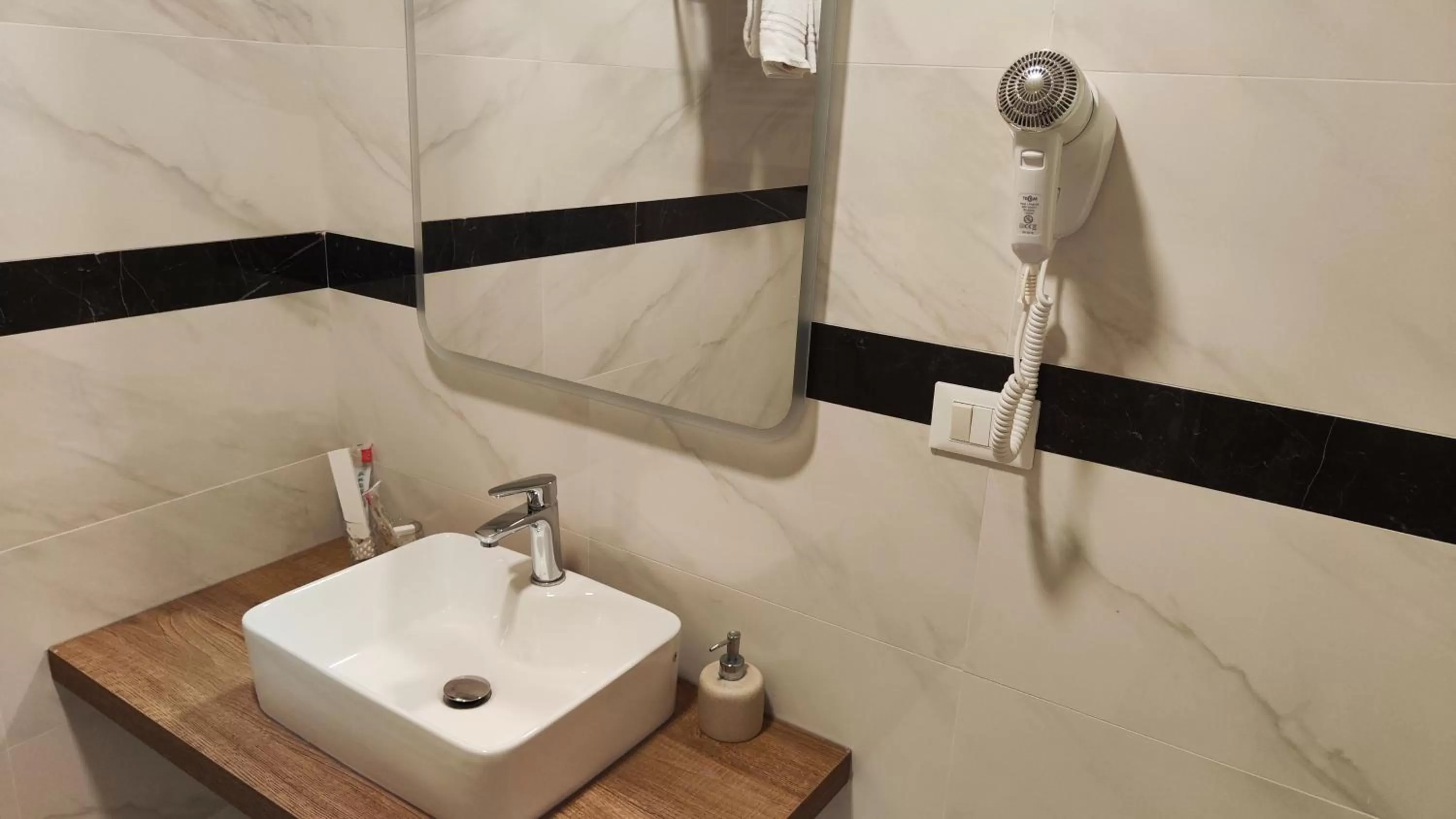 Bathroom in 999 Hotel - B&B Giglio